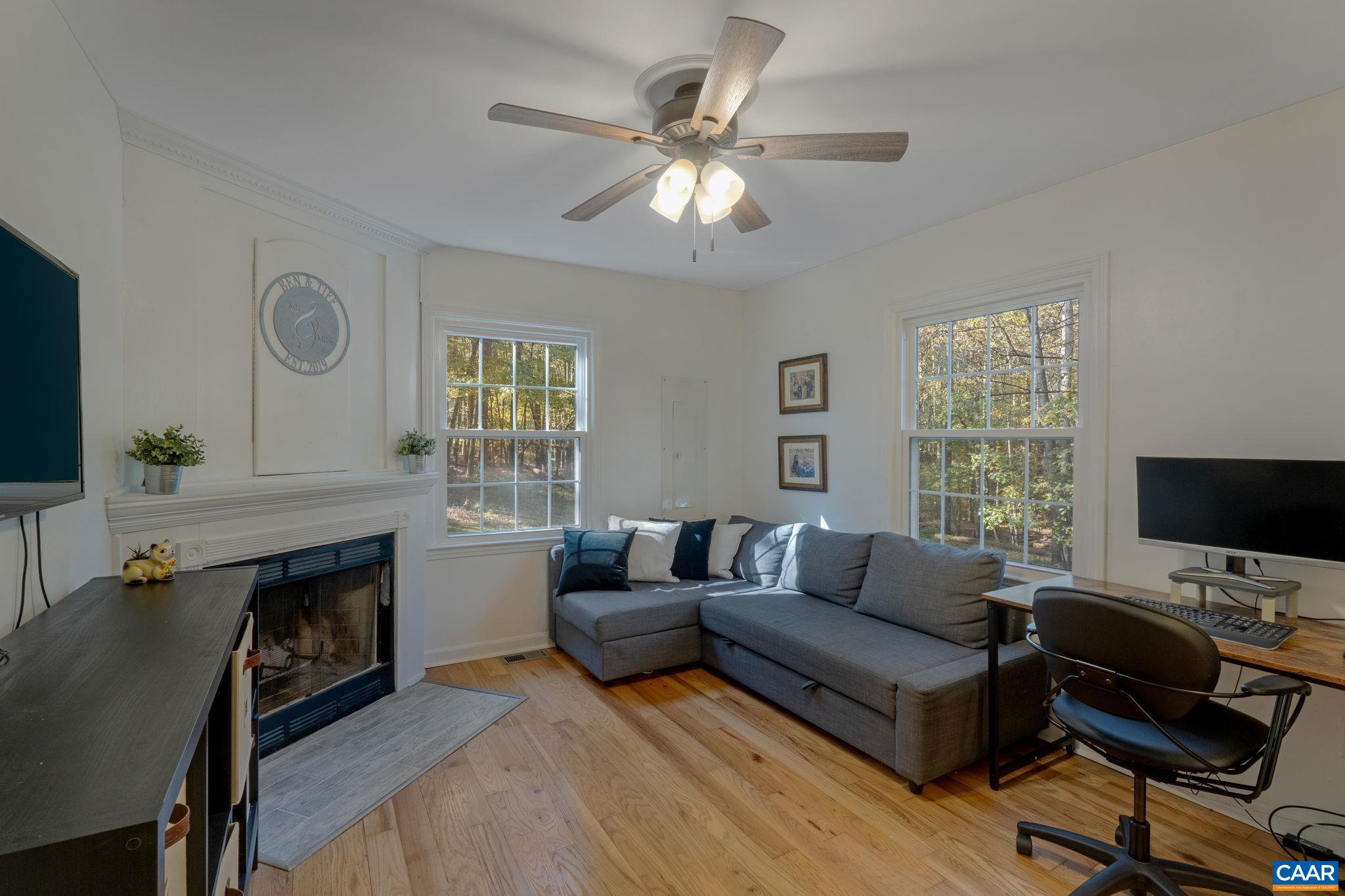 3328 MARTIN KINGS RD