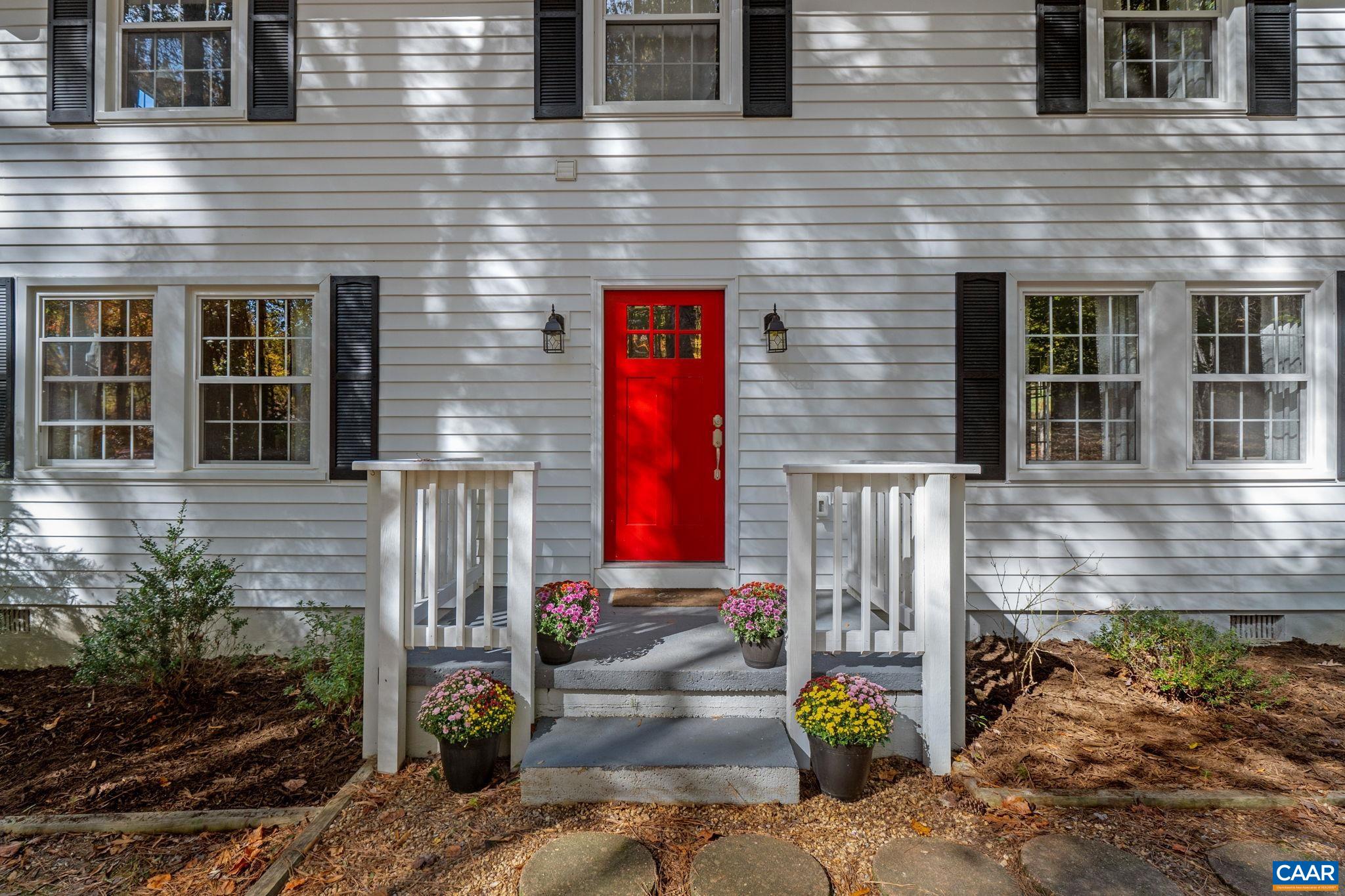 3328 MARTIN KINGS RD