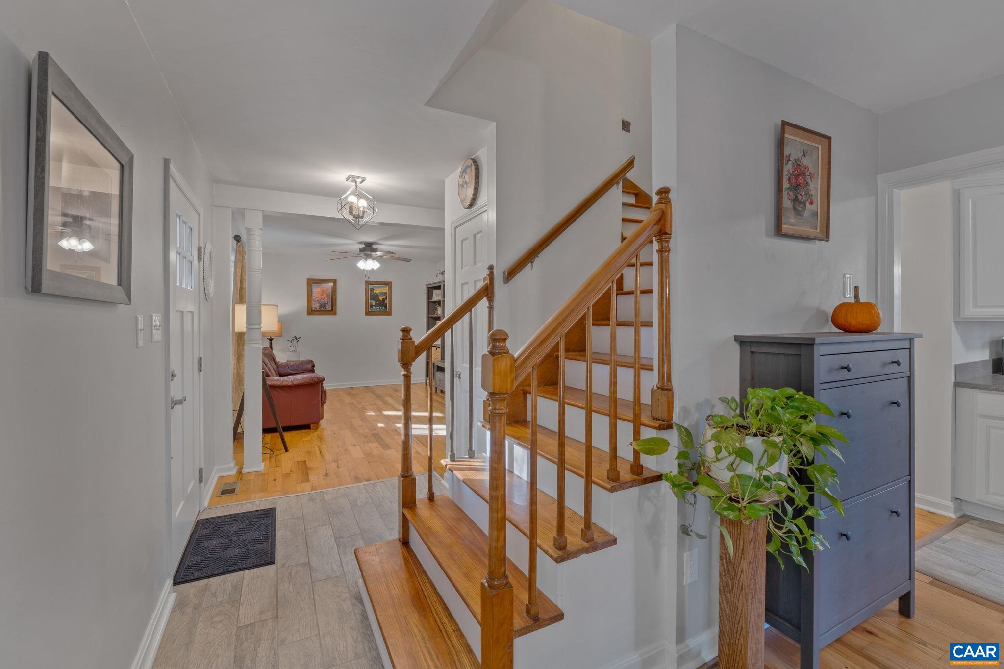 3328 MARTIN KINGS RD