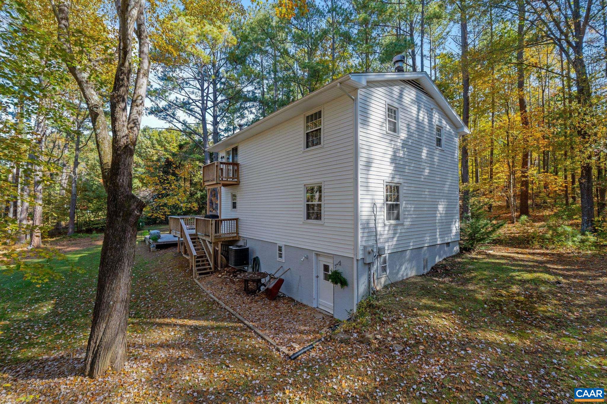 3328 MARTIN KINGS RD