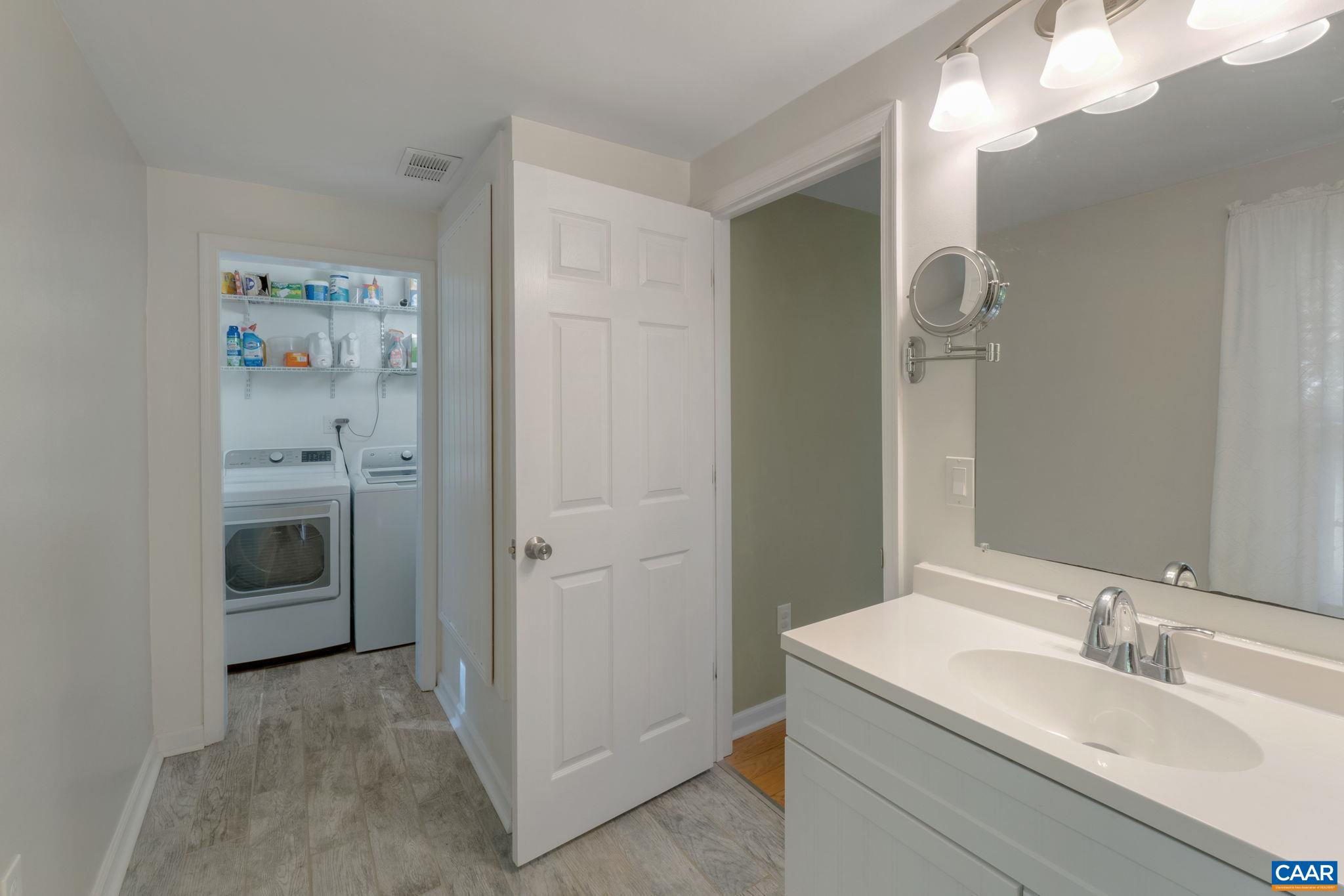 3328 MARTIN KINGS RD