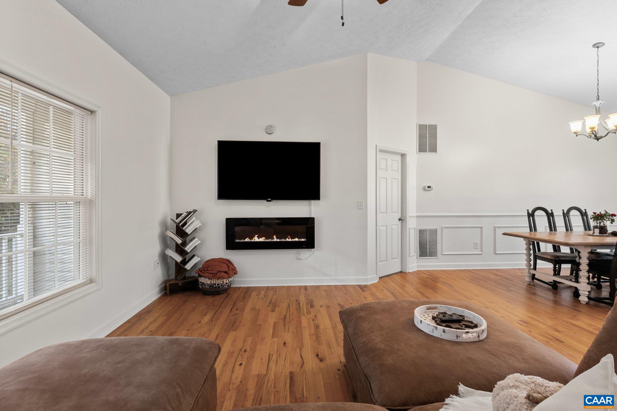 79 LARKSPUR RD