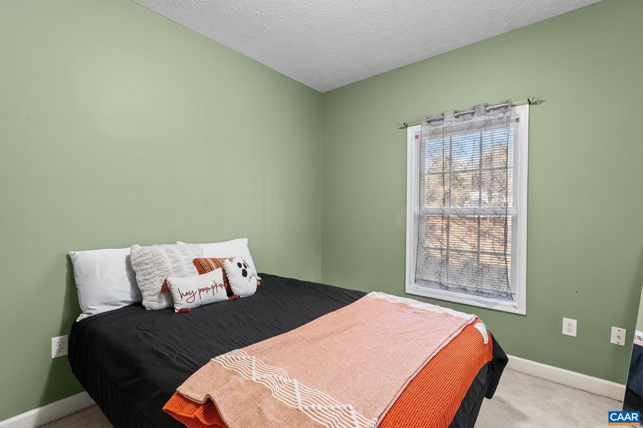 79 LARKSPUR RD