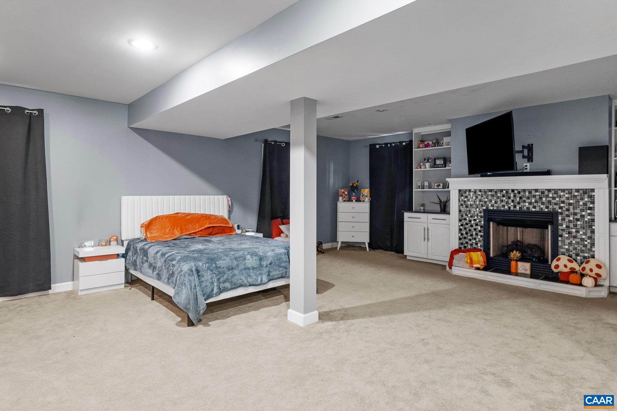 79 LARKSPUR RD