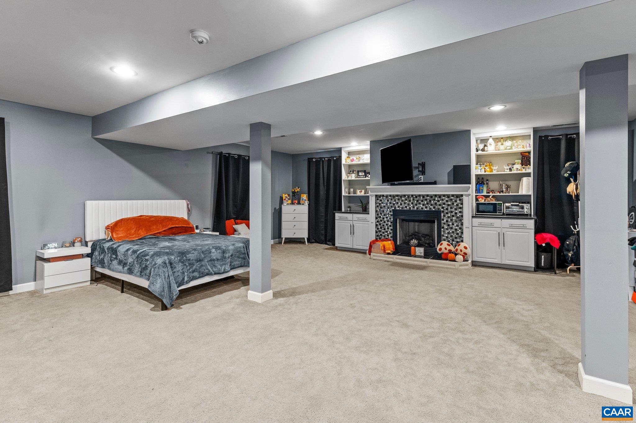 79 LARKSPUR RD