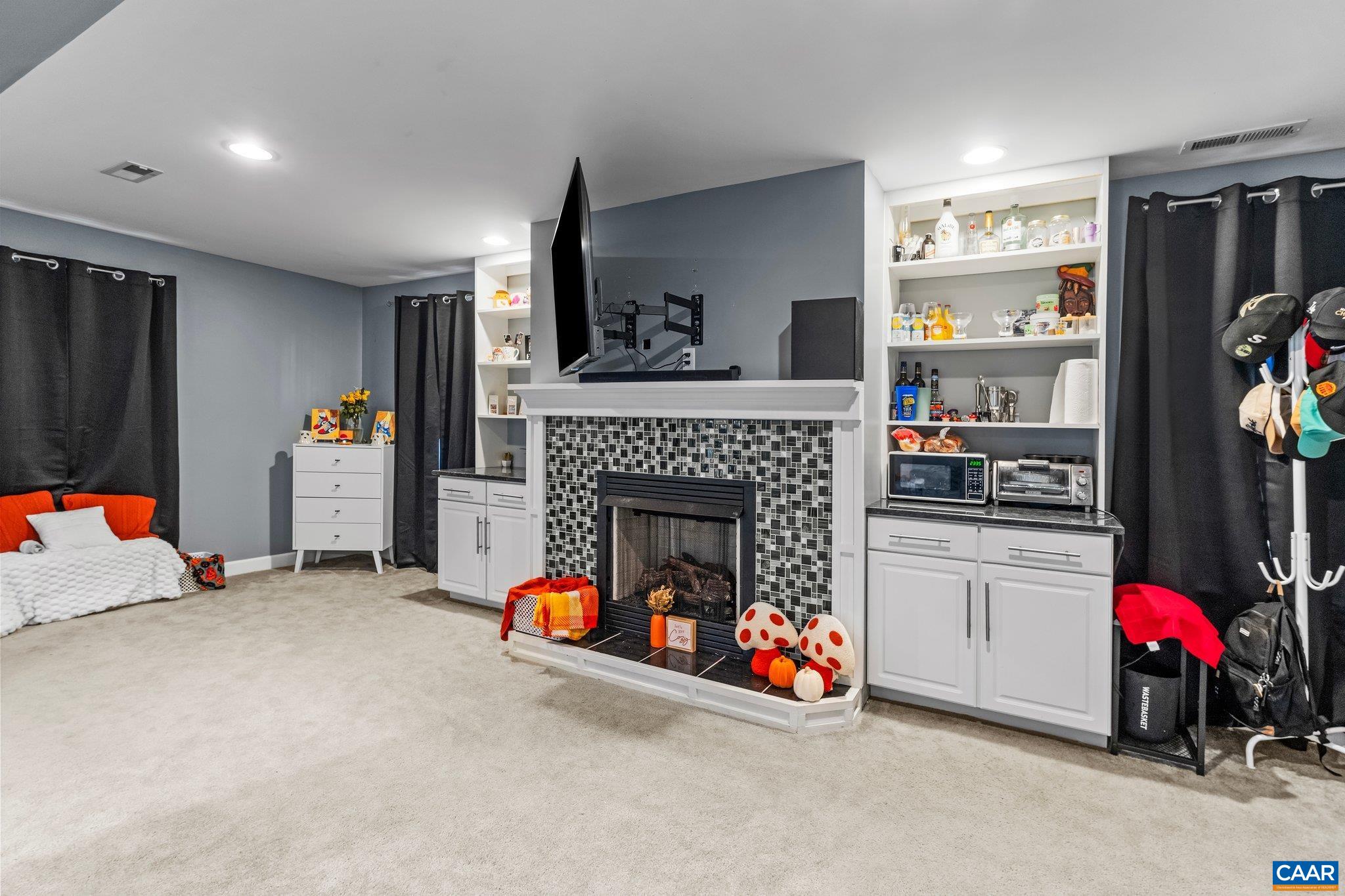 79 LARKSPUR RD