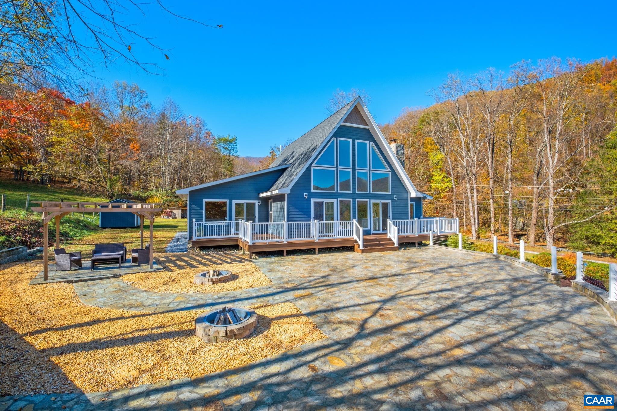 223 COXS CREEK LN