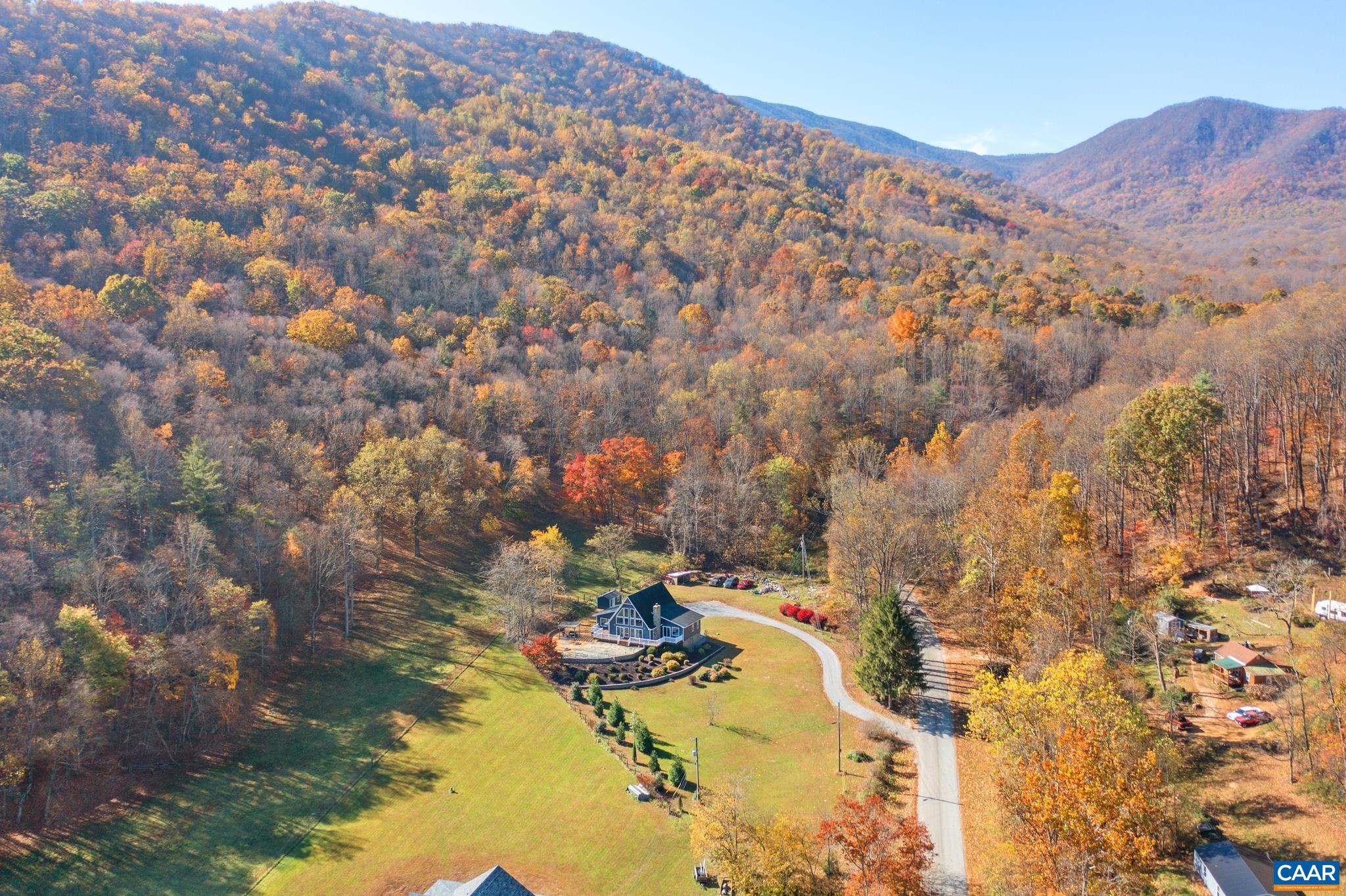 223 COXS CREEK LN