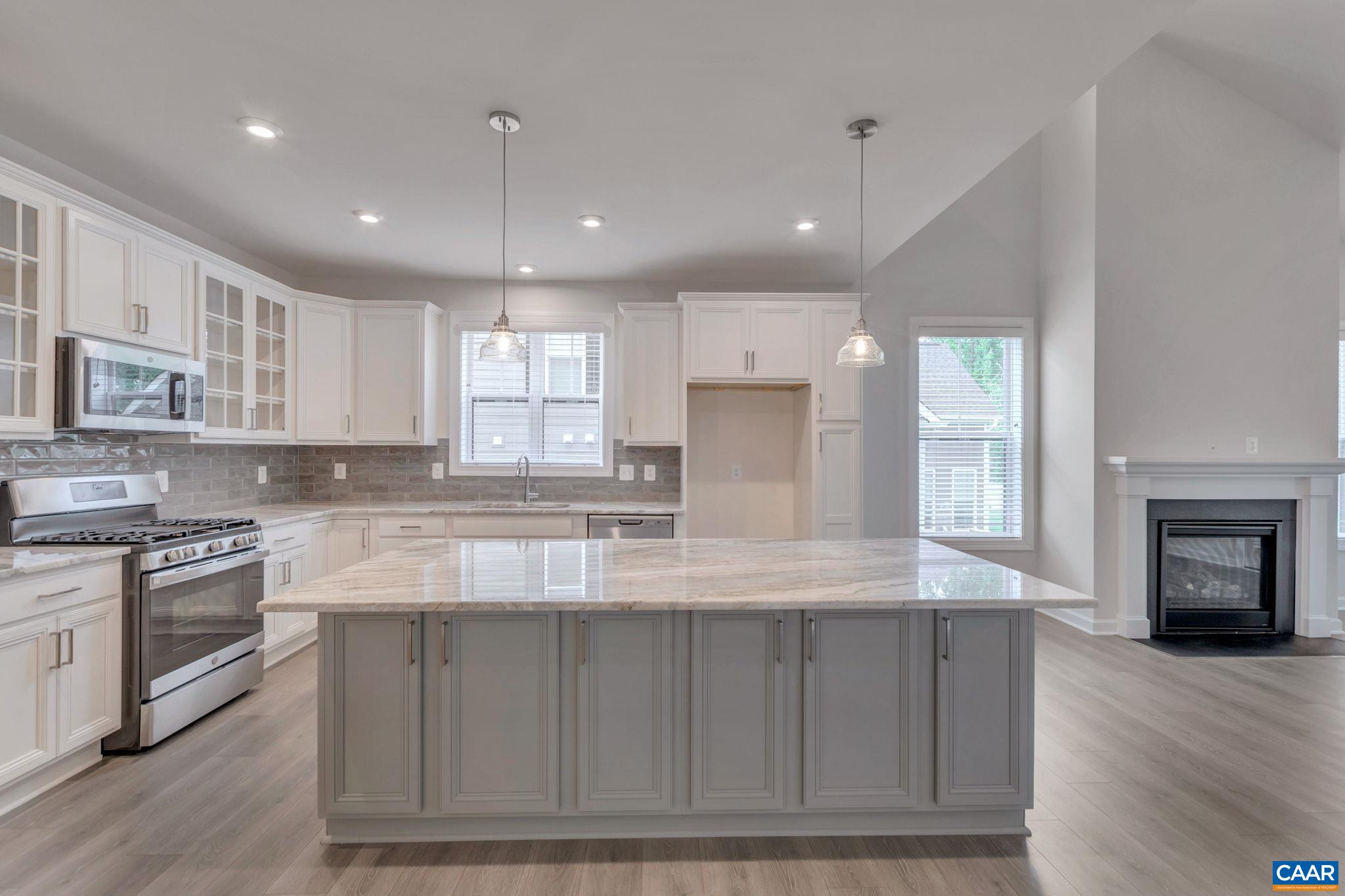 117 RIPARIAN CT