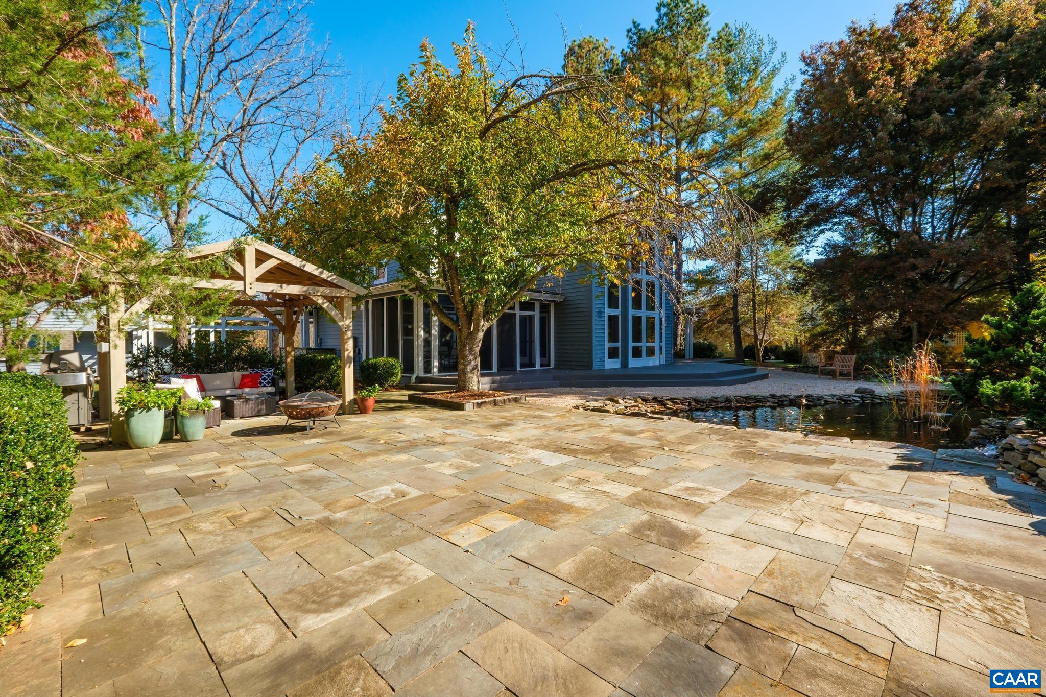 193 BLACK WALNUT DR