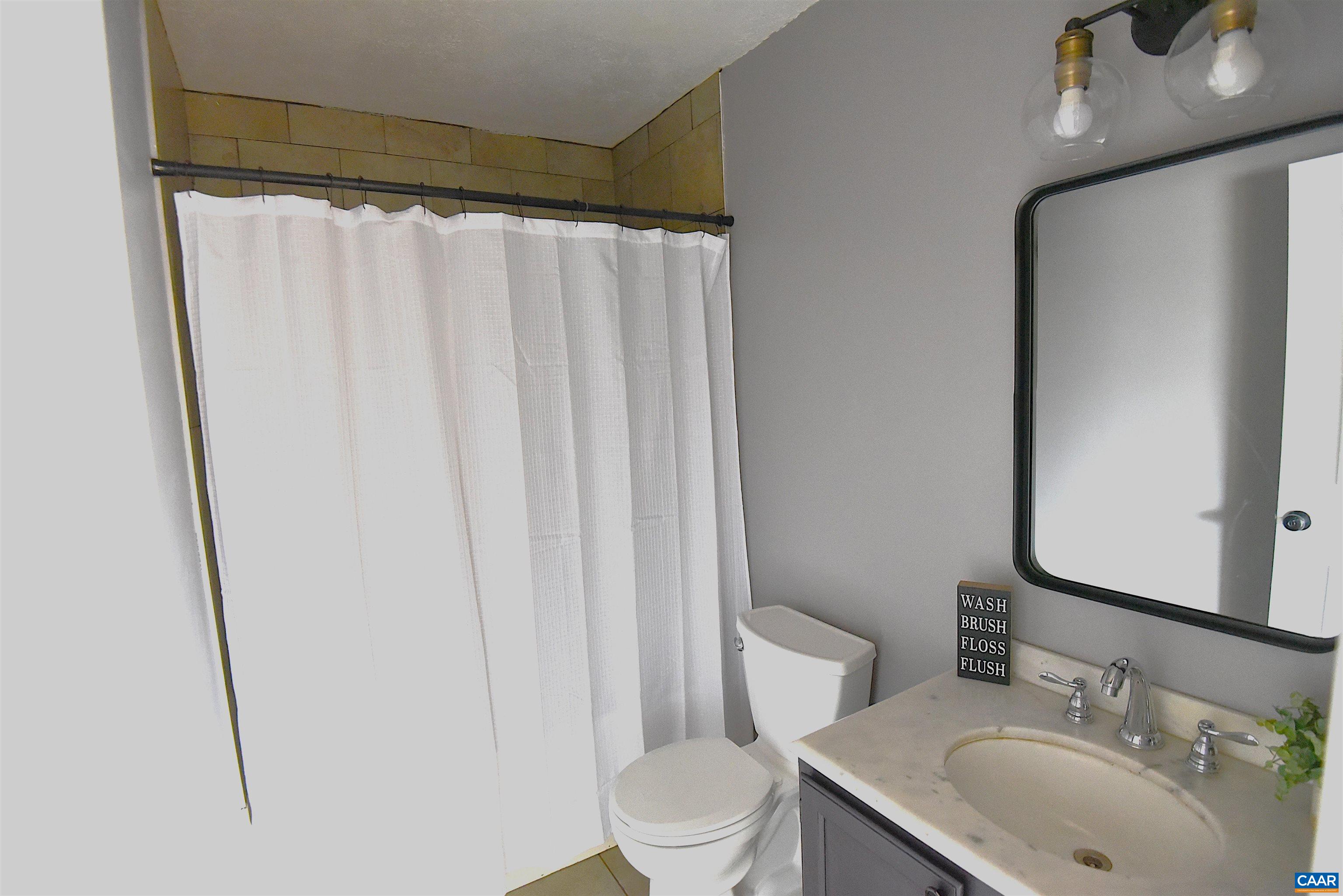 906 N GREENE ACRES RD