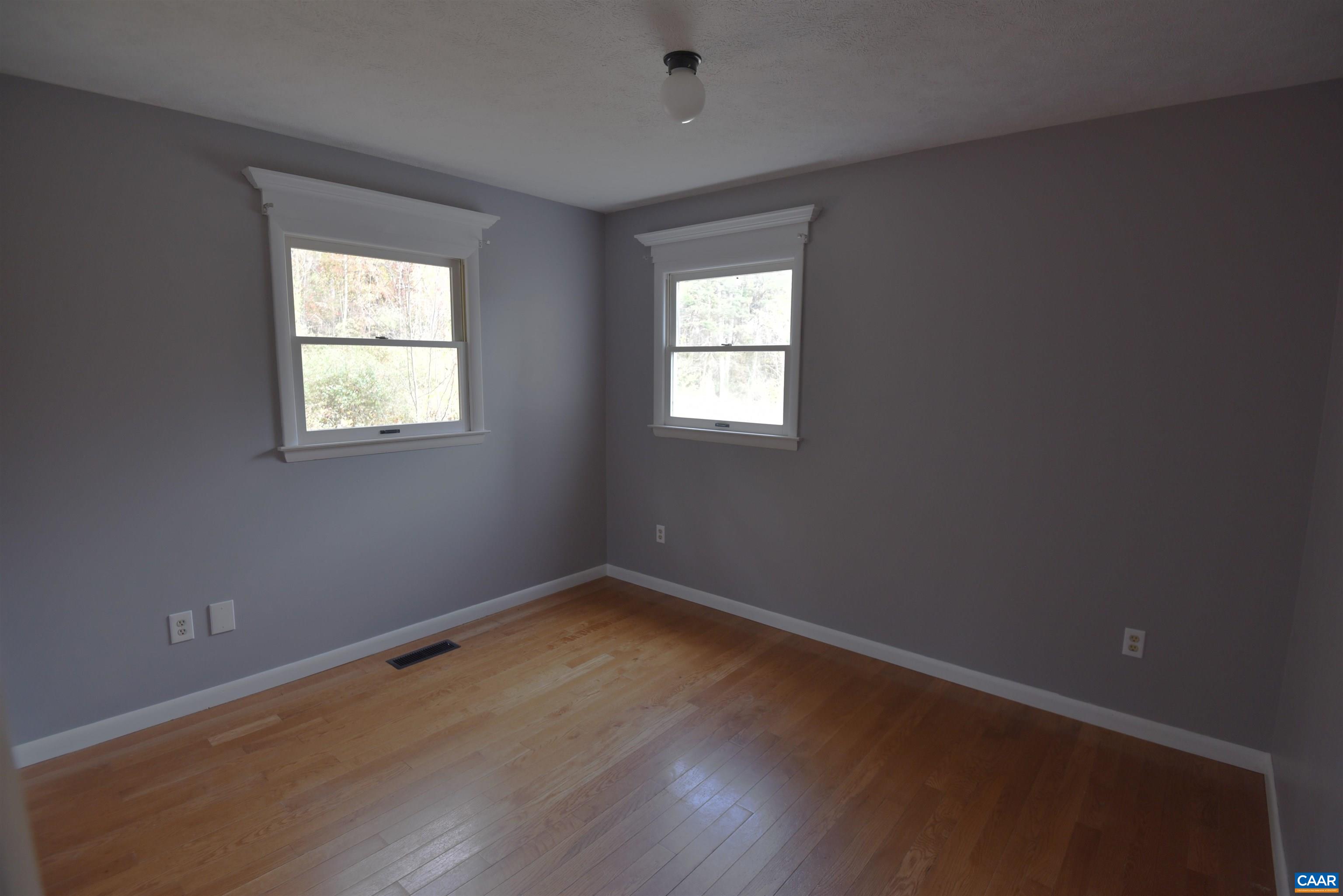 906 N GREENE ACRES RD