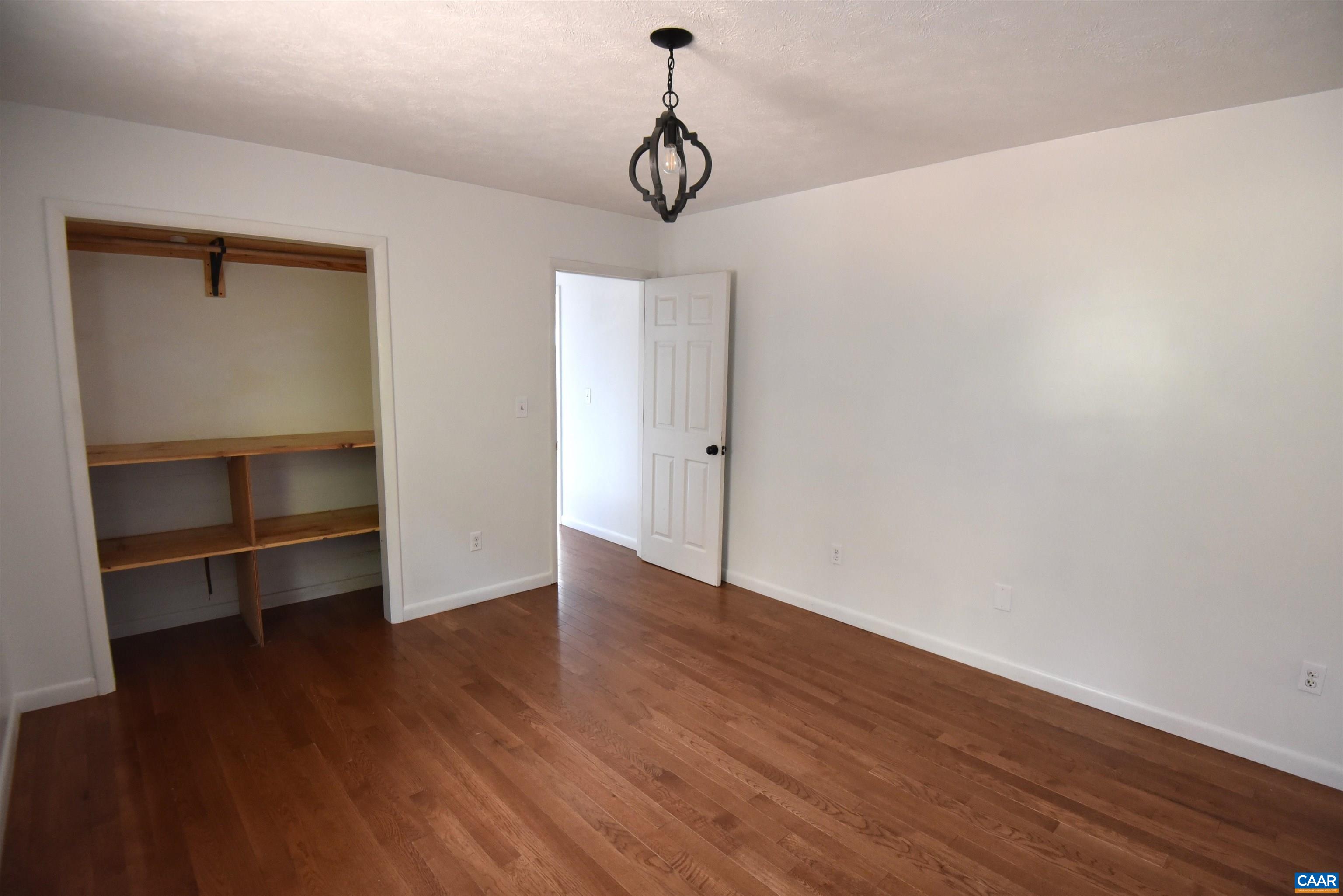 906 N GREENE ACRES RD