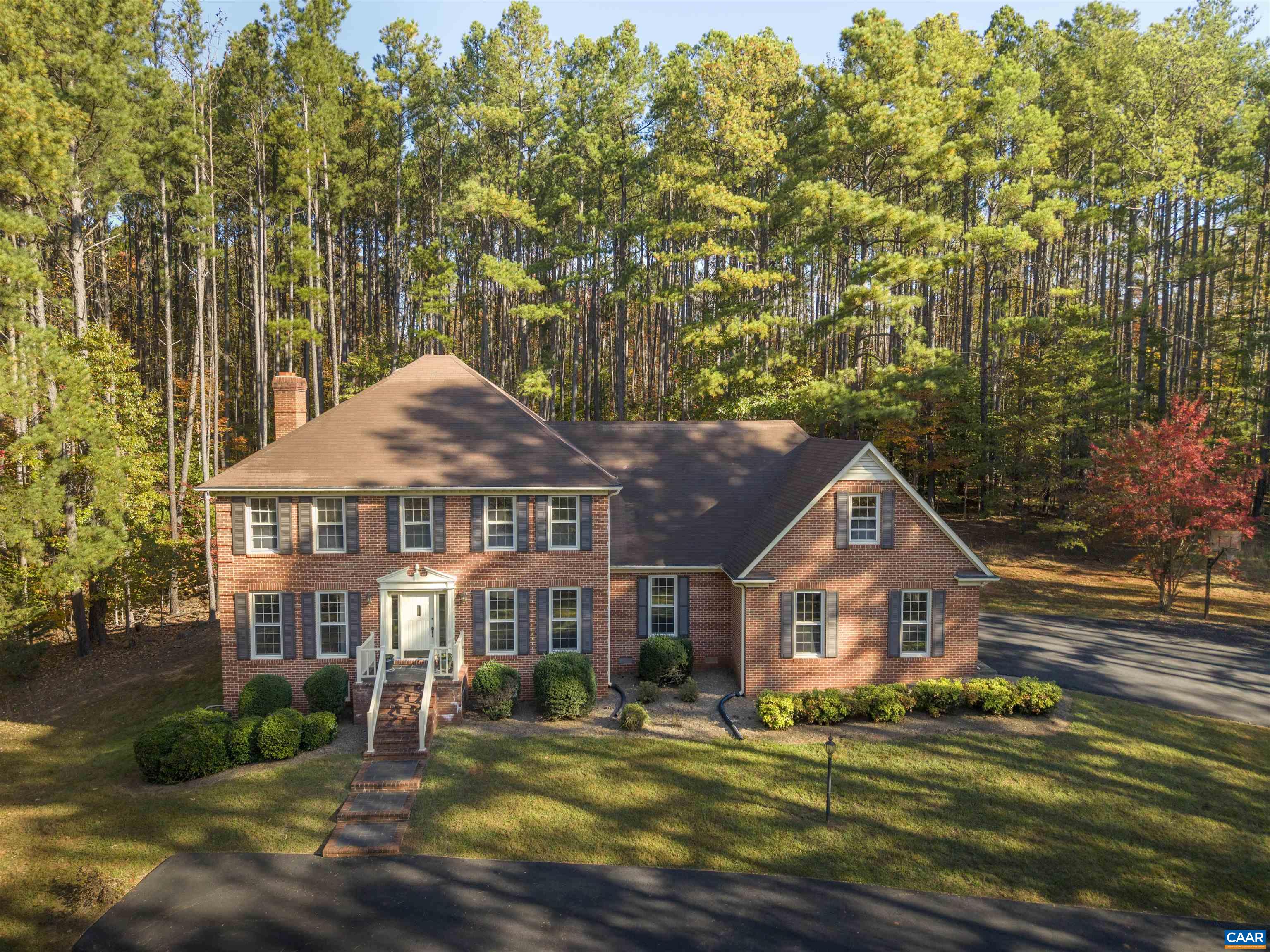 2360 SPRING BROOK DR