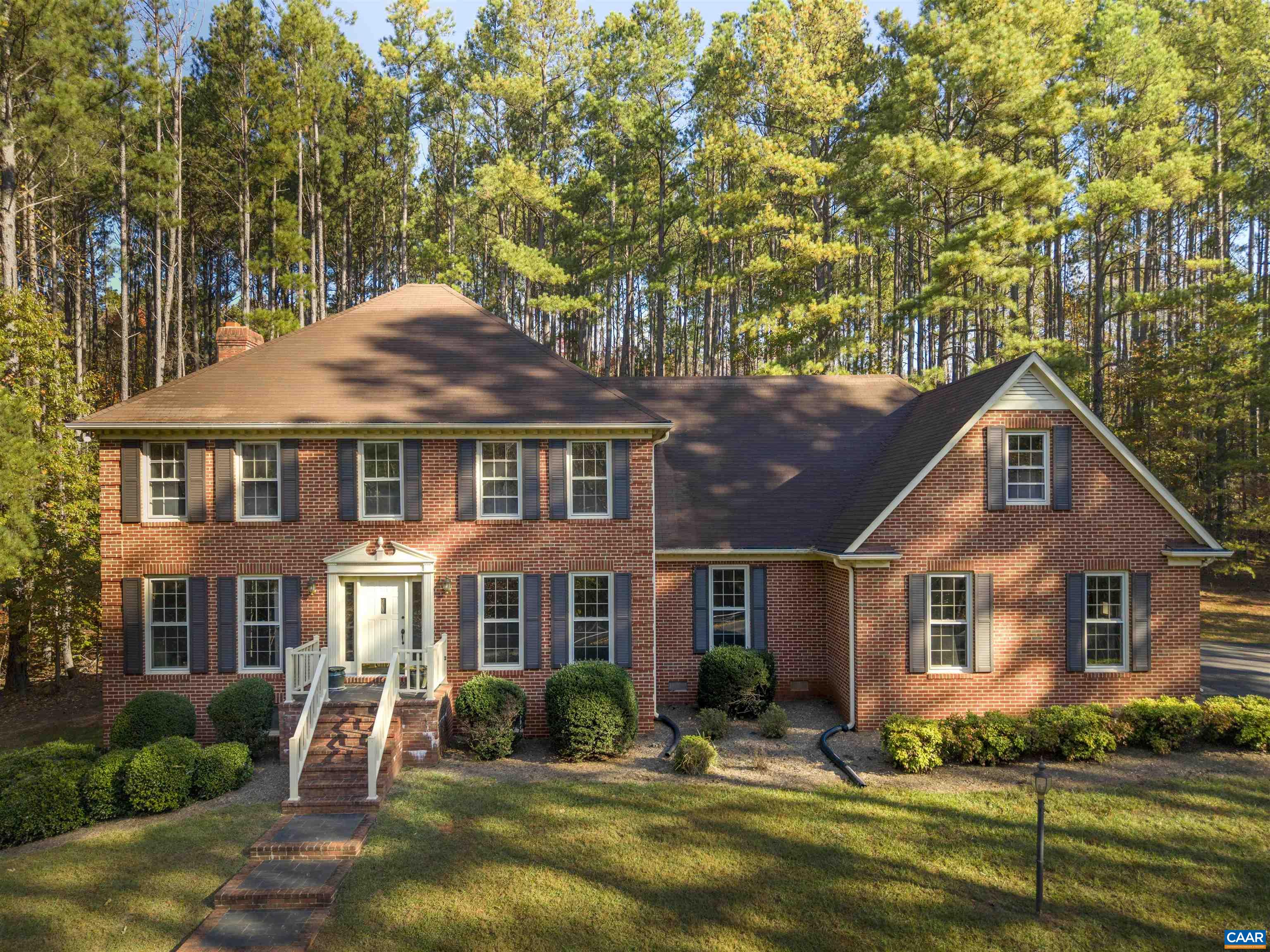 2360 SPRING BROOK DR
