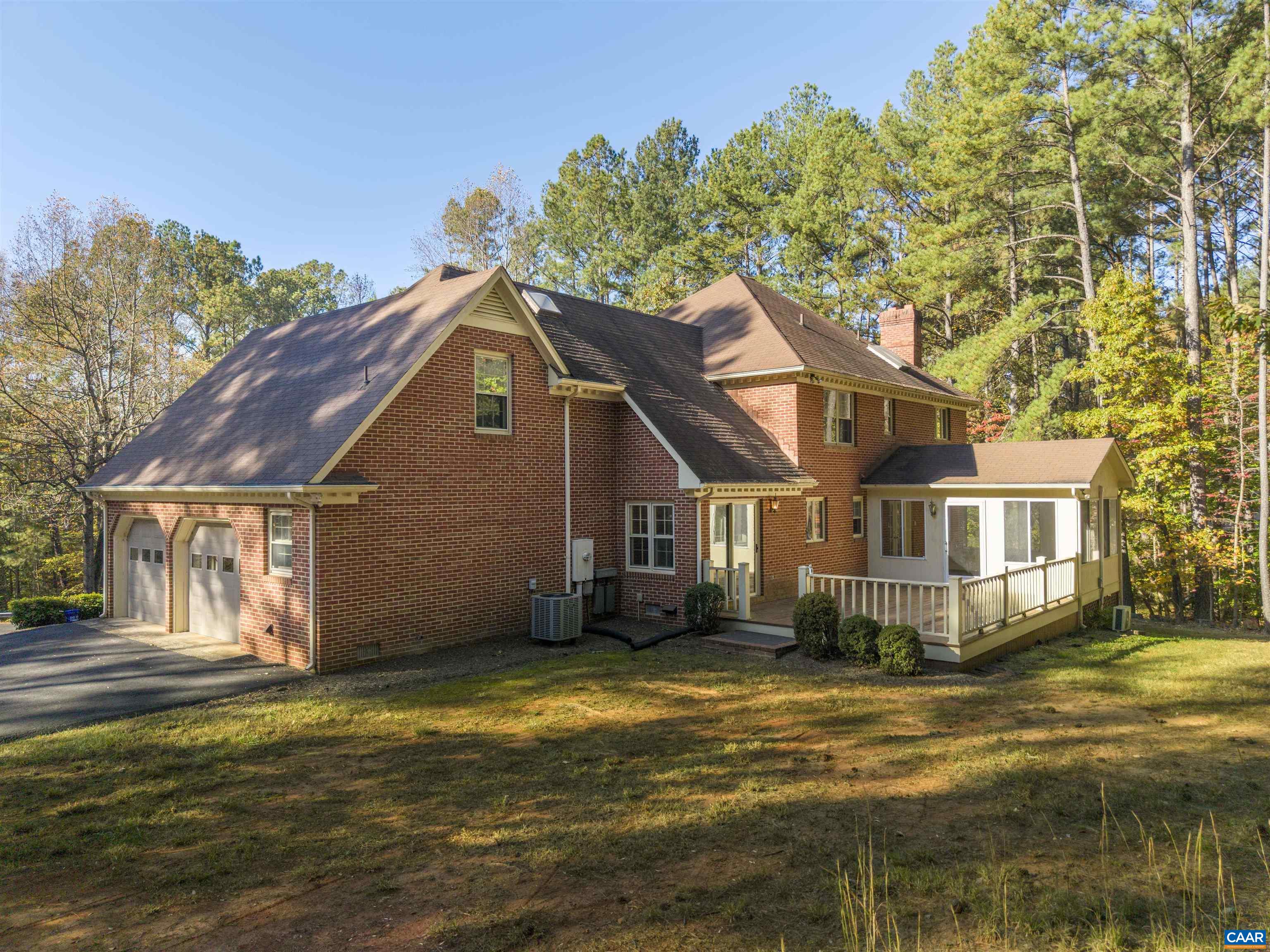 2360 SPRING BROOK DR
