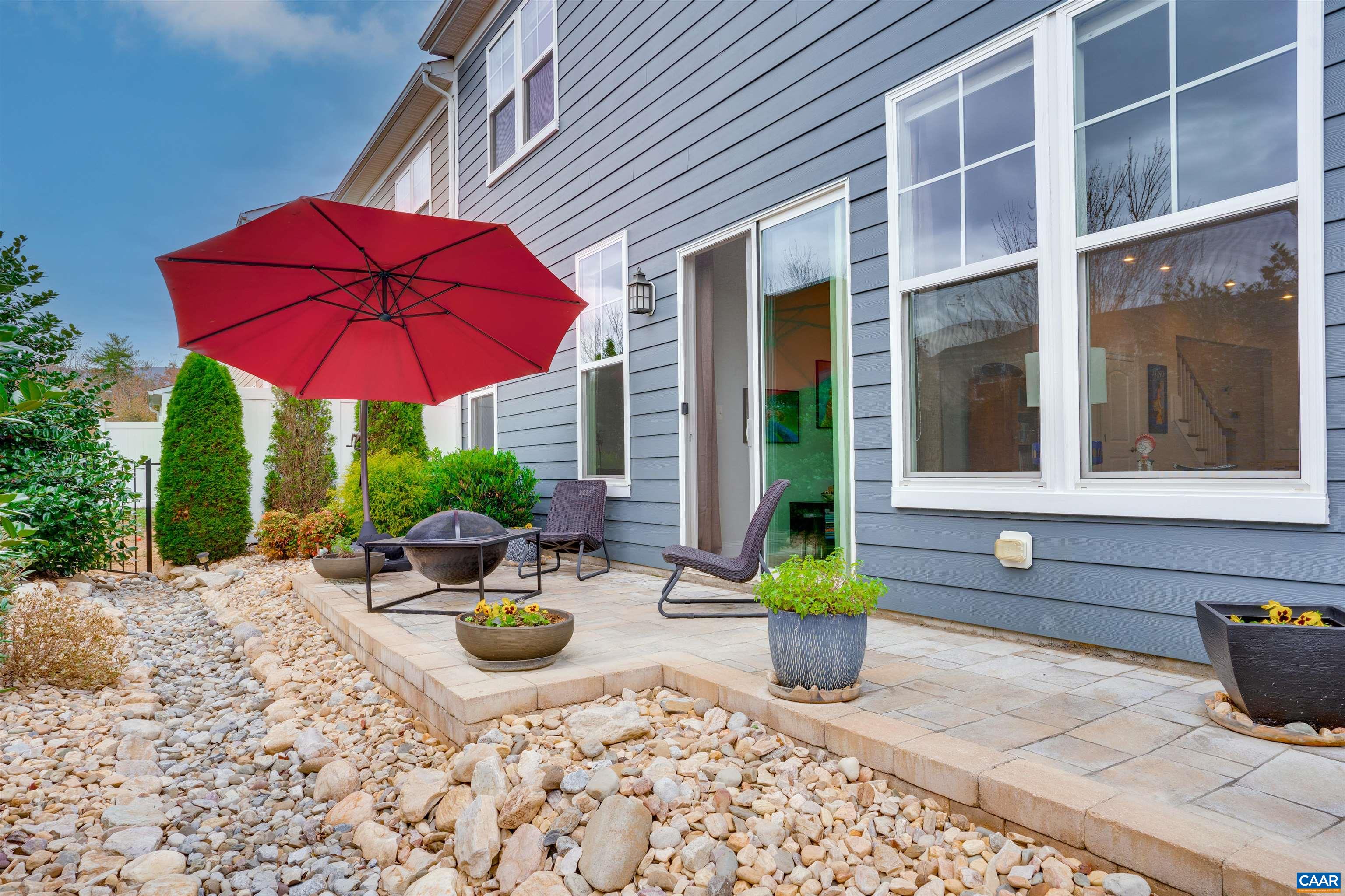 323 CLAIBOURNE RD