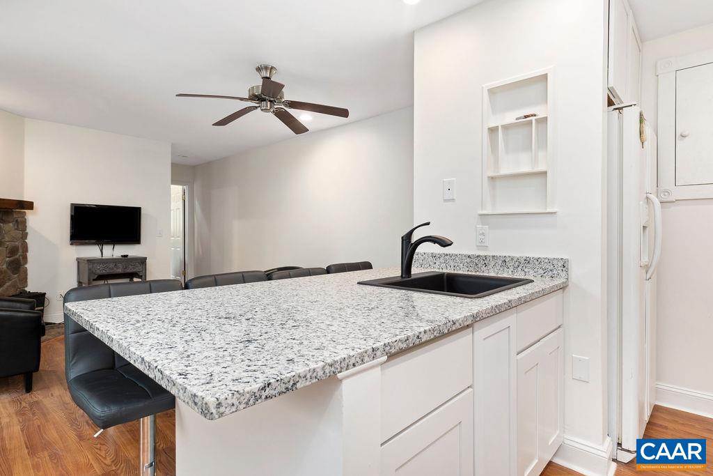 2243 TANNERS RIDGE CONDOS