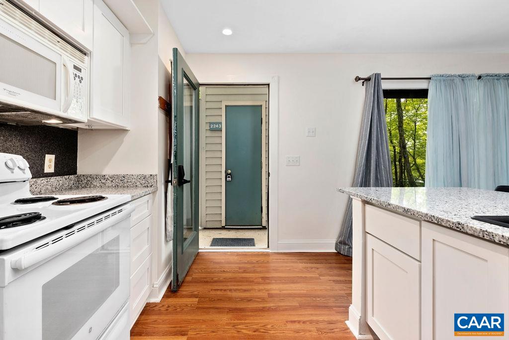 2243 TANNERS RIDGE CONDOS