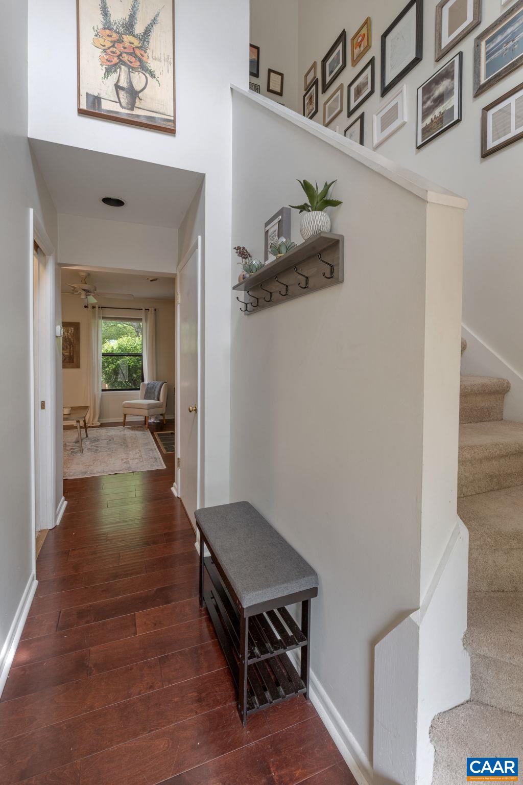 712 EXTON CT