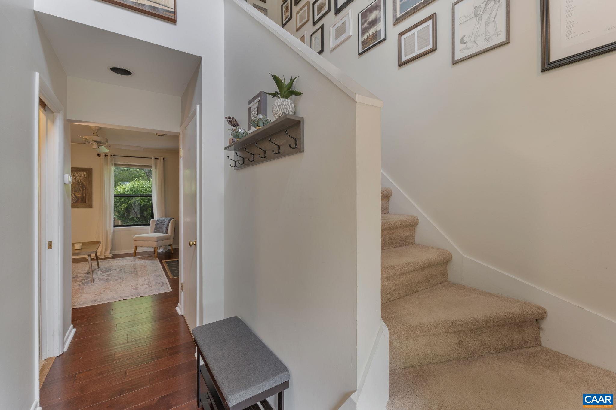 712 EXTON CT