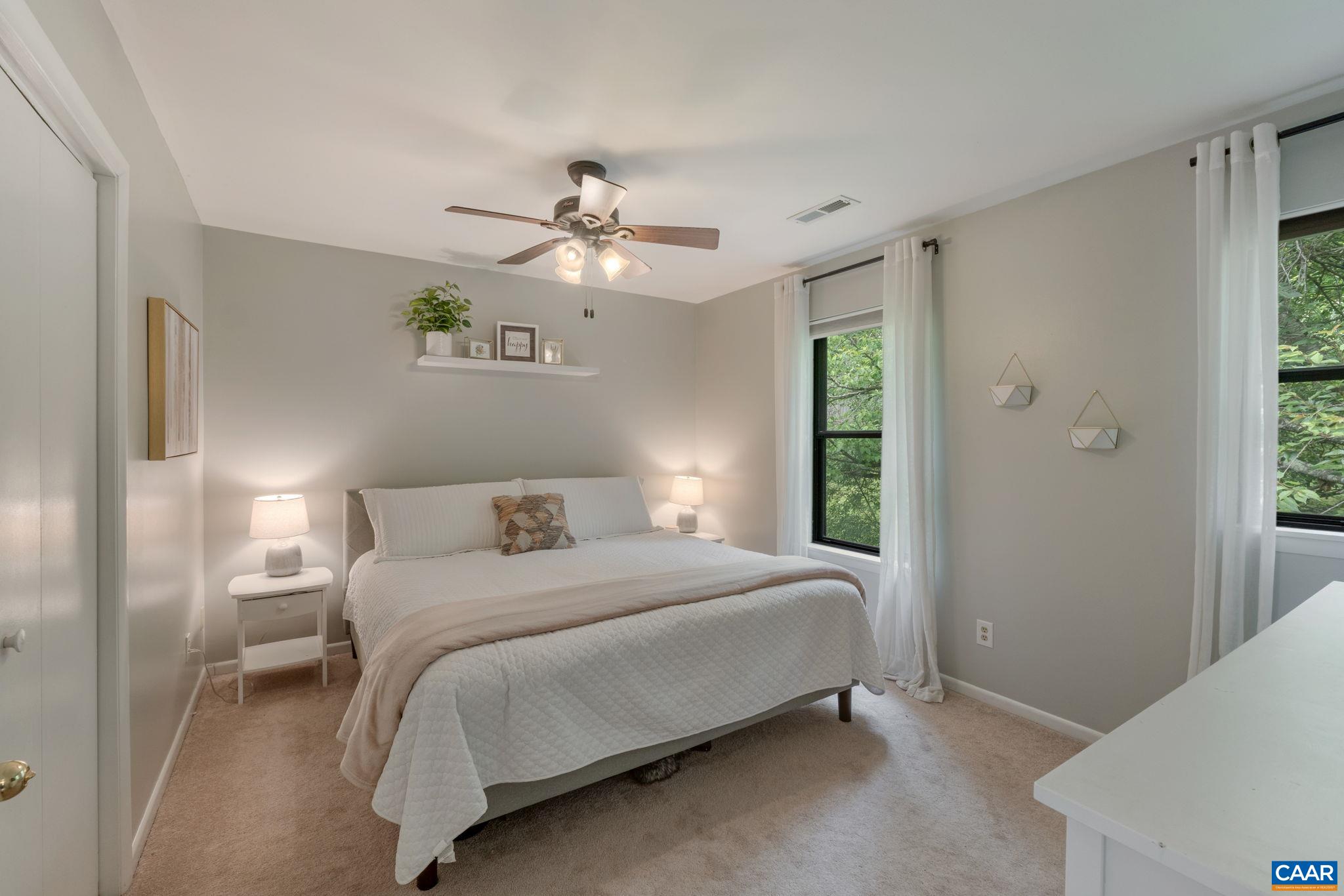 712 EXTON CT