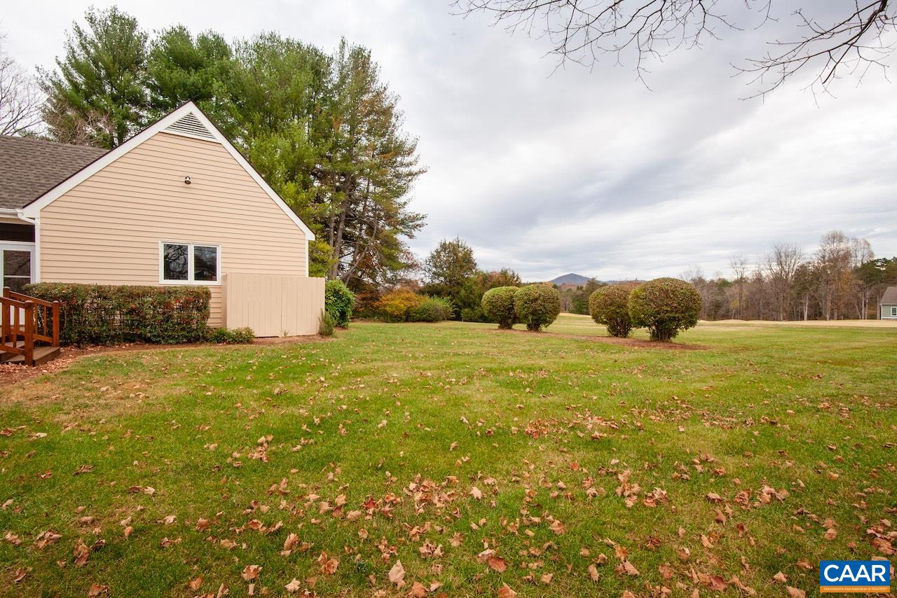104 SADDLE RIDGE LN