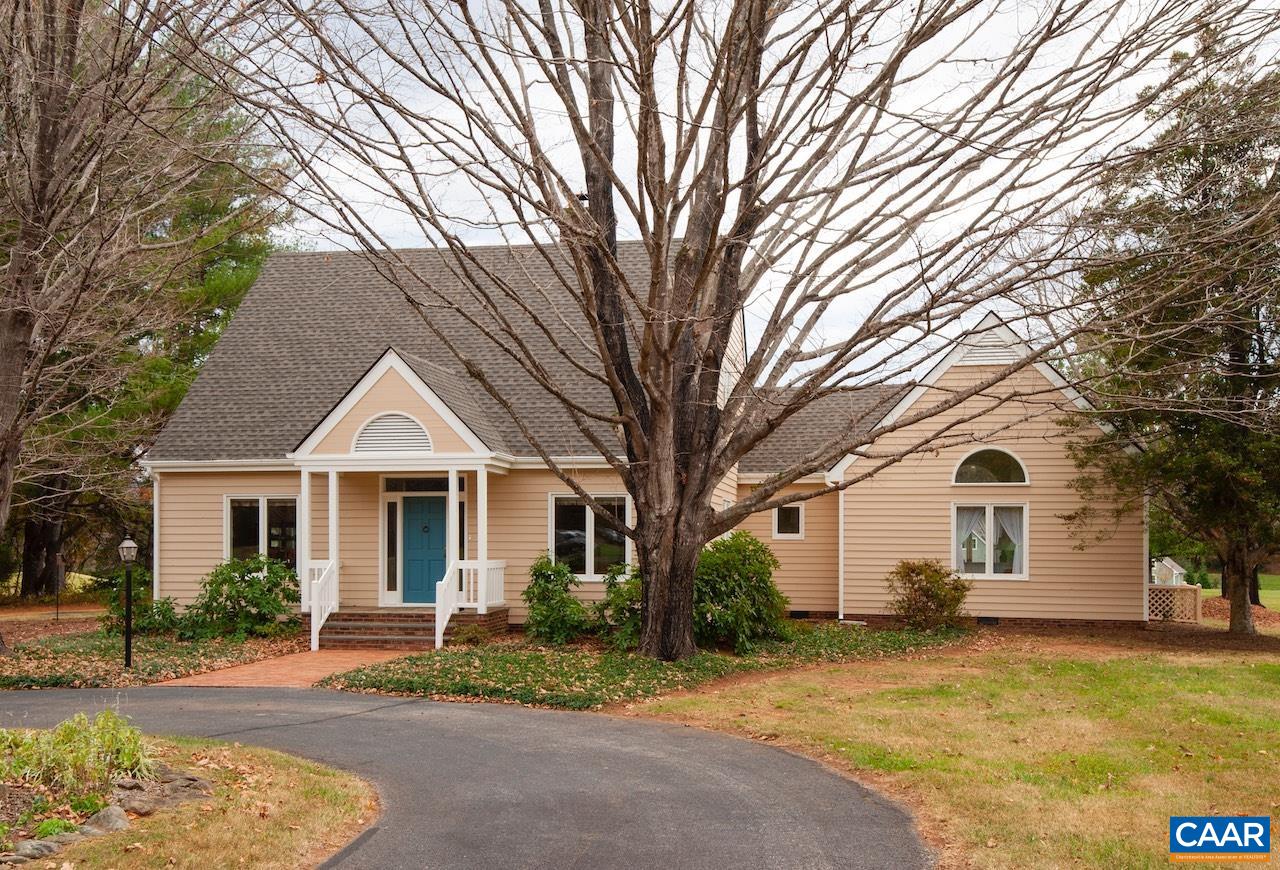 104 SADDLE RIDGE LN