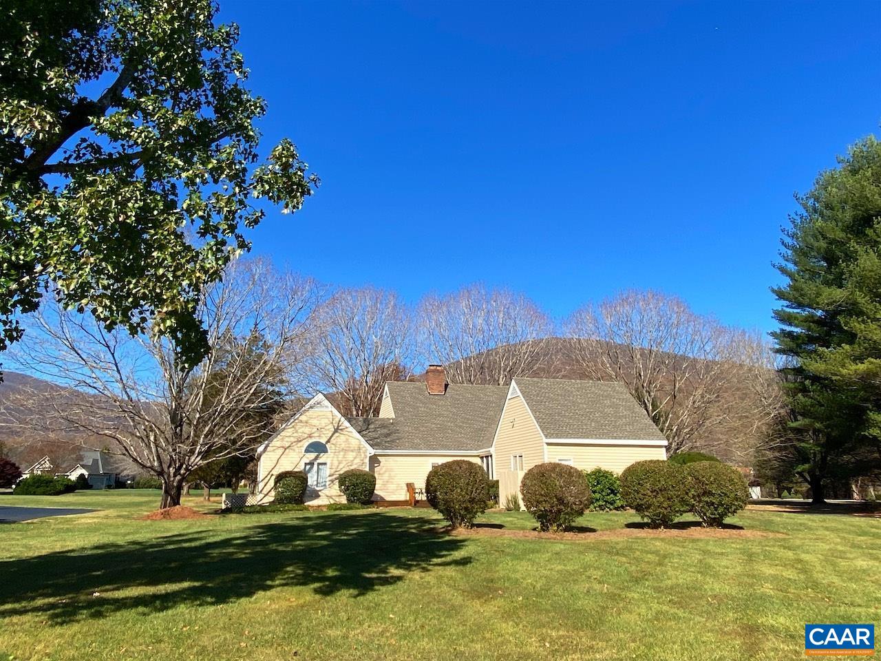 104 SADDLE RIDGE LN