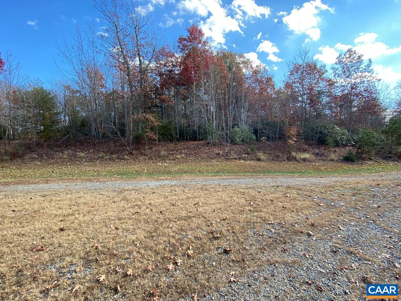 MOUNTAIN RIDGE LN Unit: 13