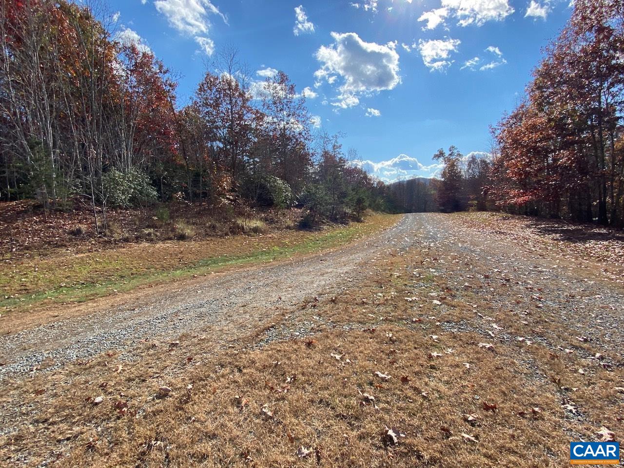 MOUNTAIN RIDGE LN Unit: 13