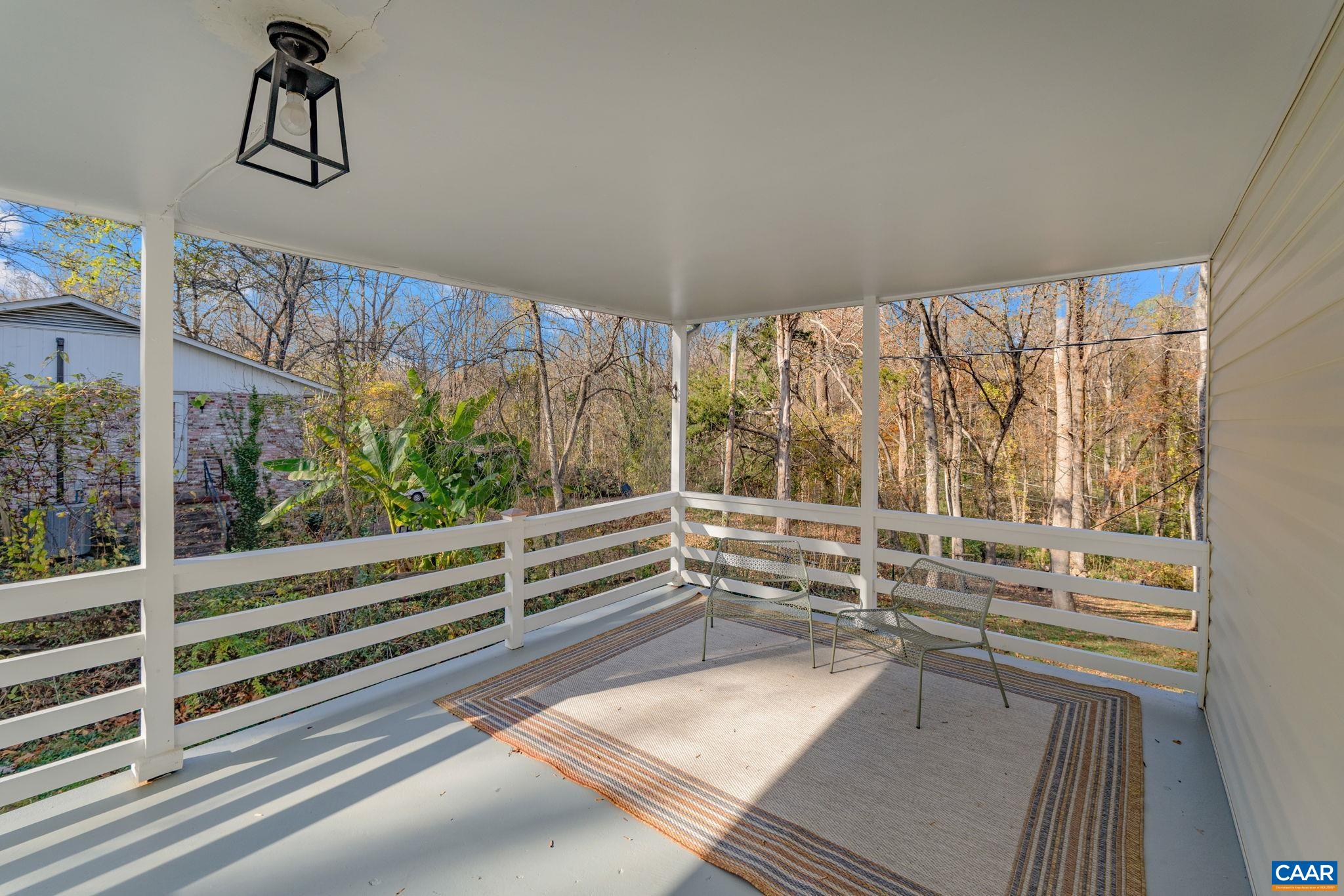 146 BUCKINGHAM CIR