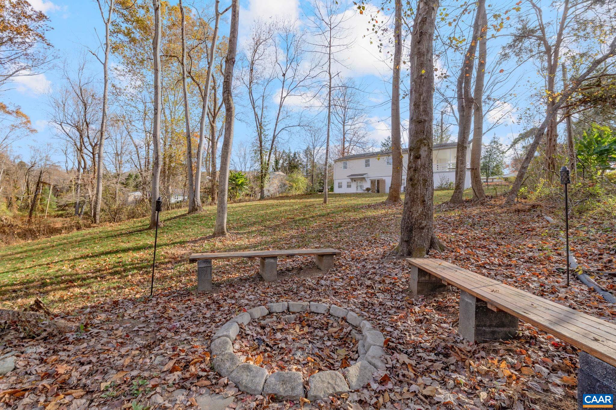 146 BUCKINGHAM CIR