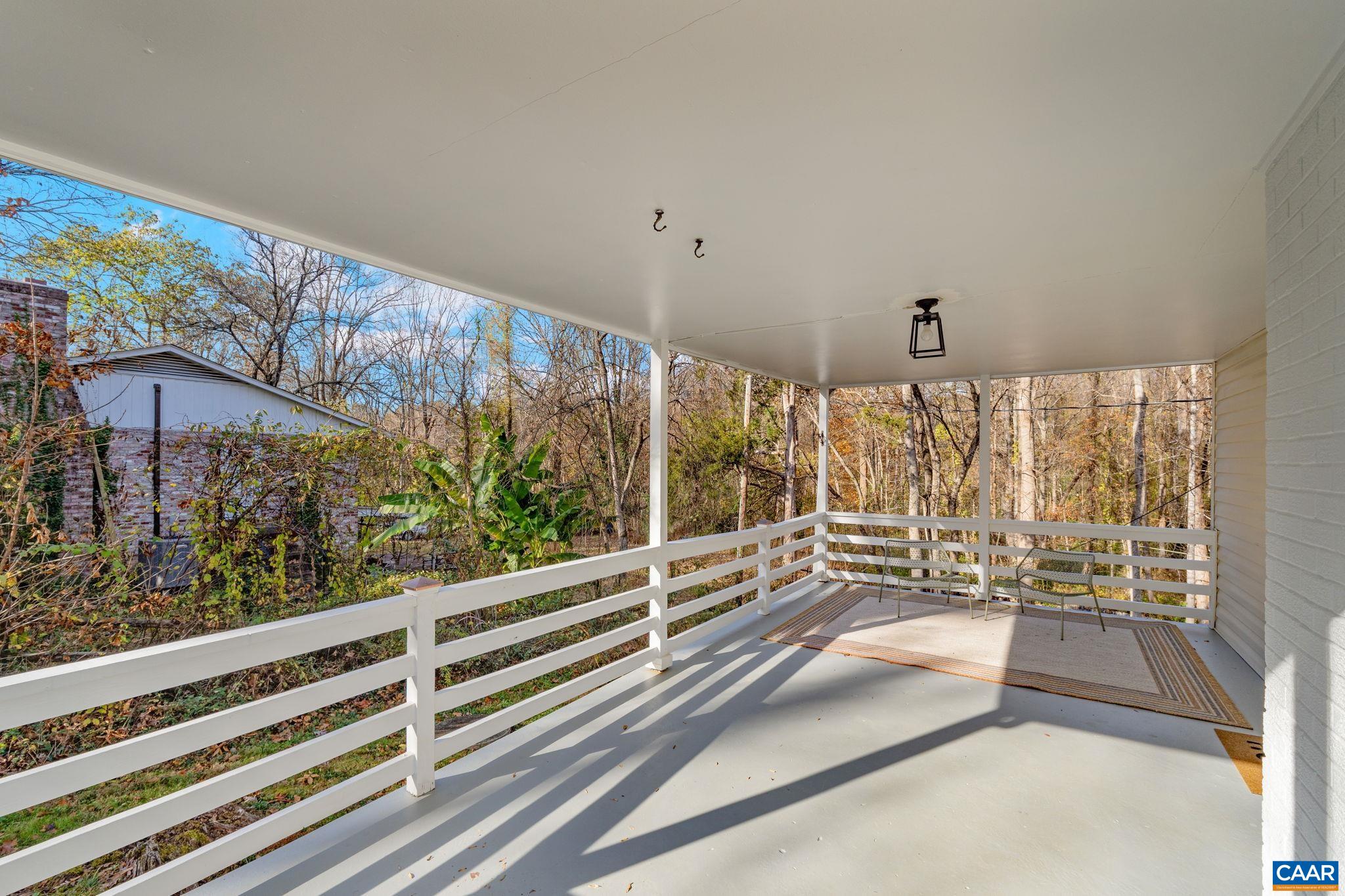 146 BUCKINGHAM CIR
