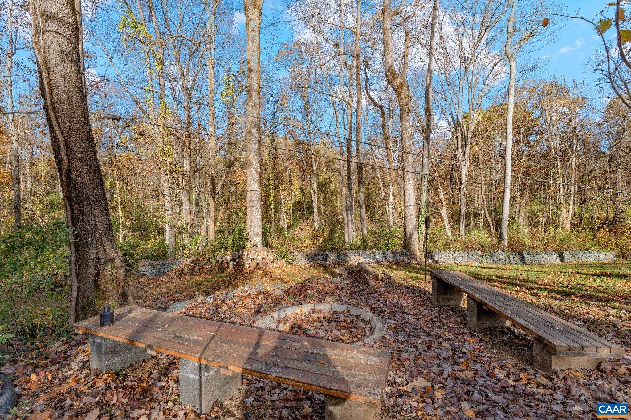 146 BUCKINGHAM CIR