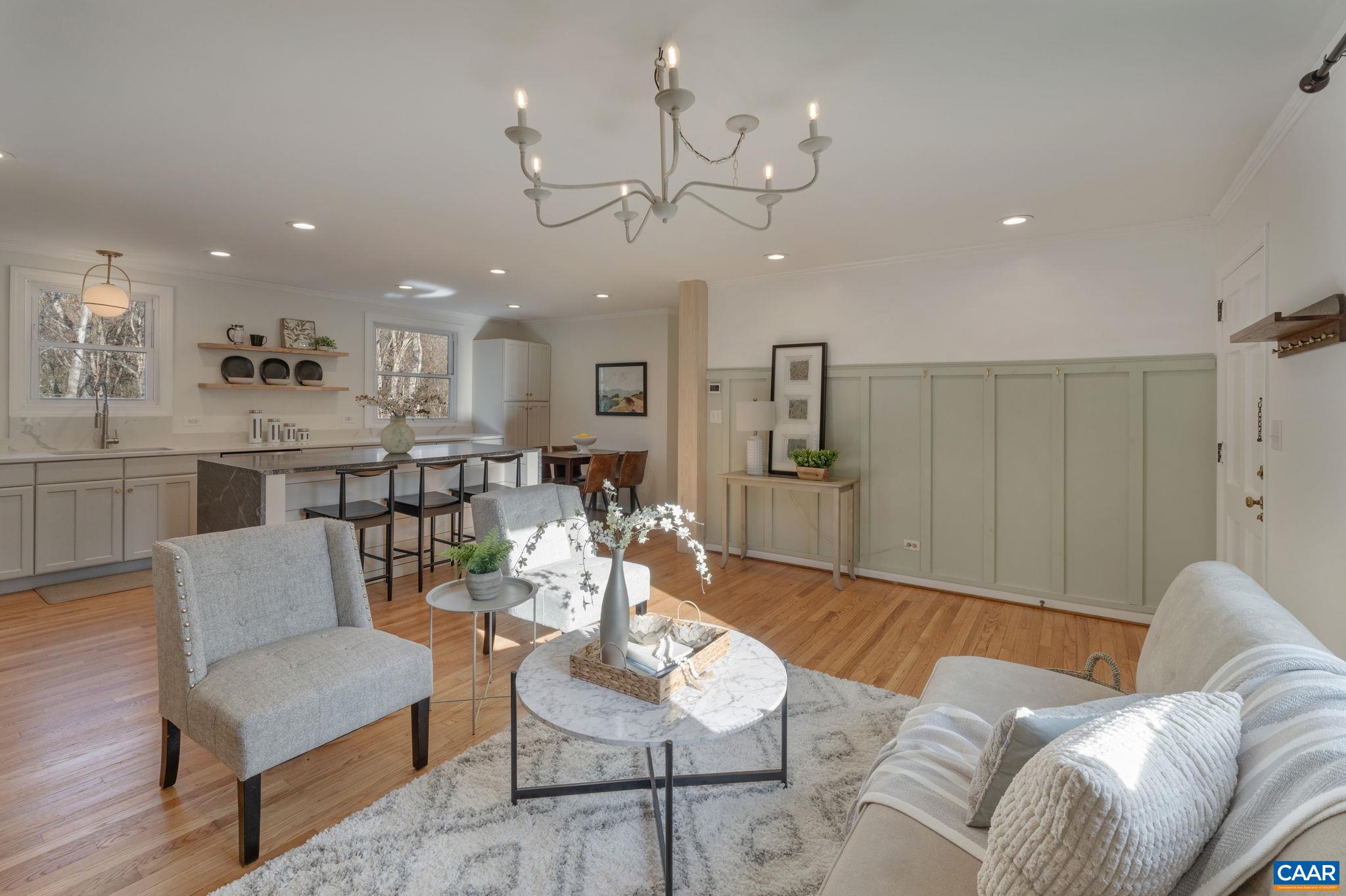 146 BUCKINGHAM CIR