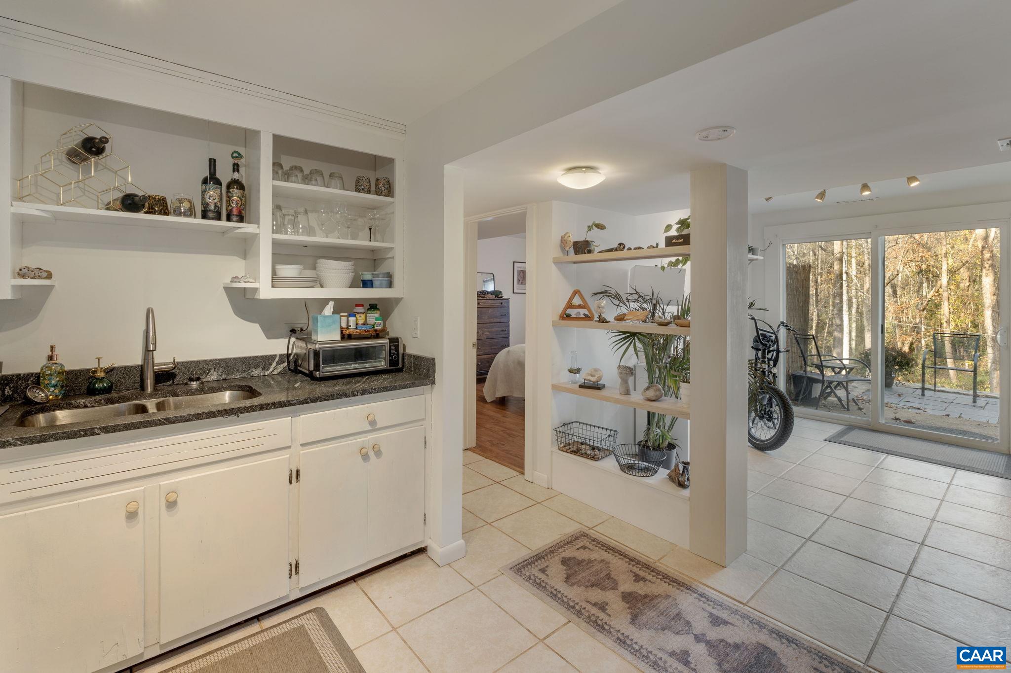 146 BUCKINGHAM CIR