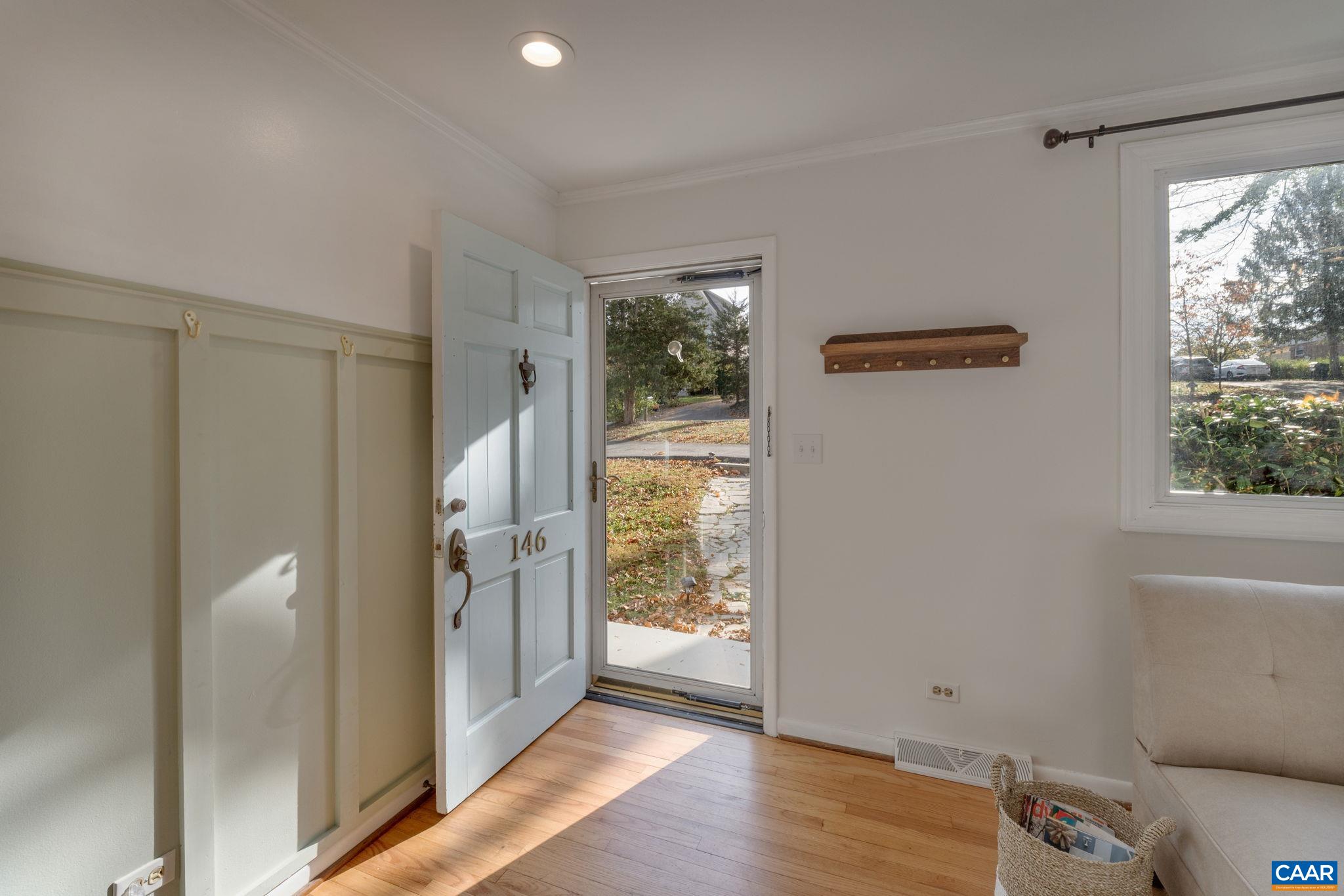 146 BUCKINGHAM CIR