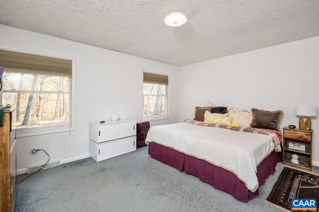 315 JOHNSON HOLLOW RD
