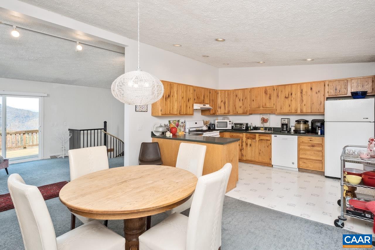 315 JOHNSON HOLLOW RD