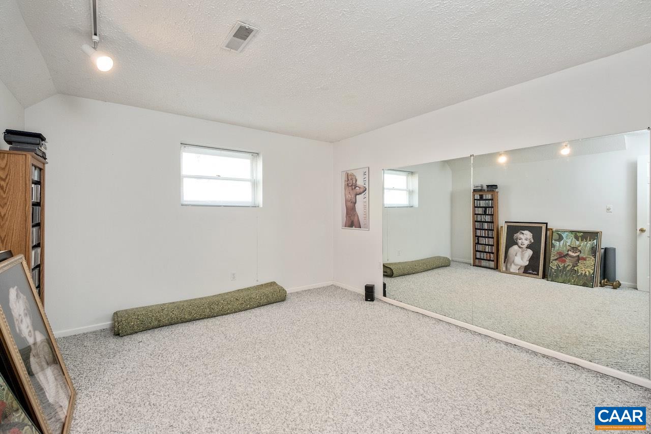 315 JOHNSON HOLLOW RD