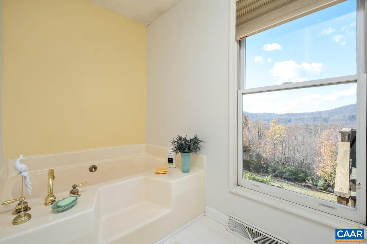 315 JOHNSON HOLLOW RD