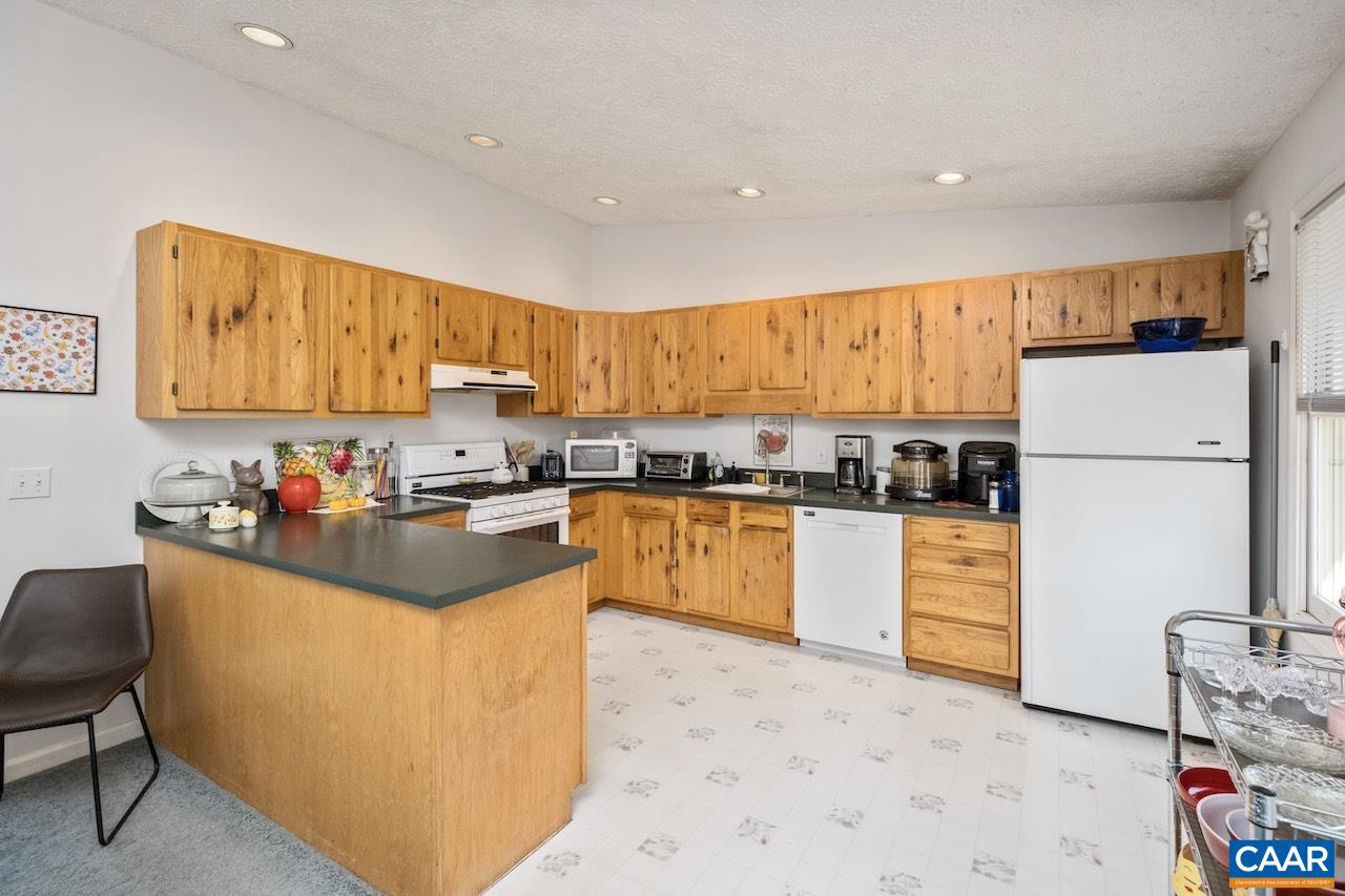 315 JOHNSON HOLLOW RD