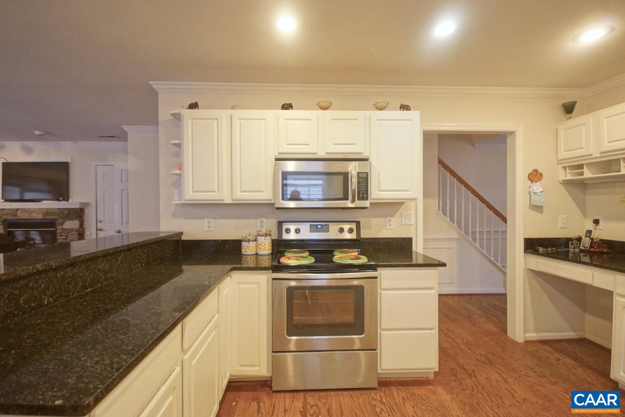 886 SWAN RIDGE RD