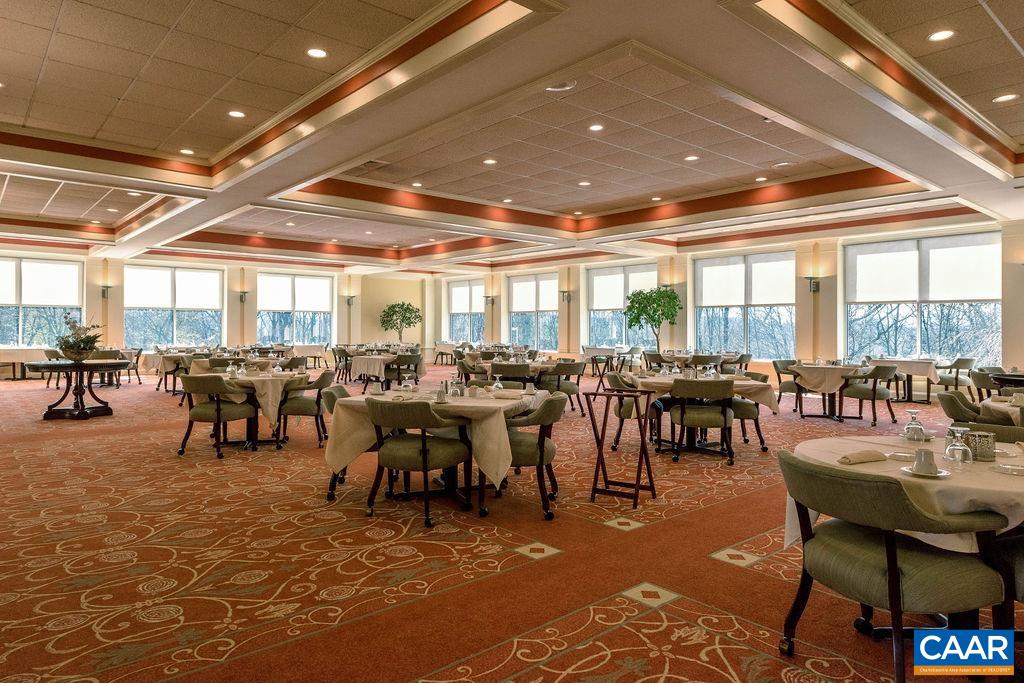 500 CRESTWOOD DR Unit: 2407