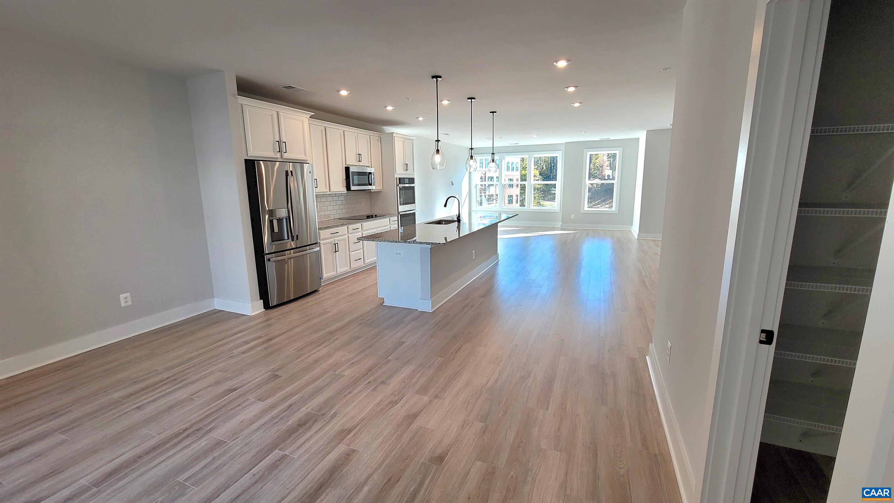 818 WESLEY LN Unit: B