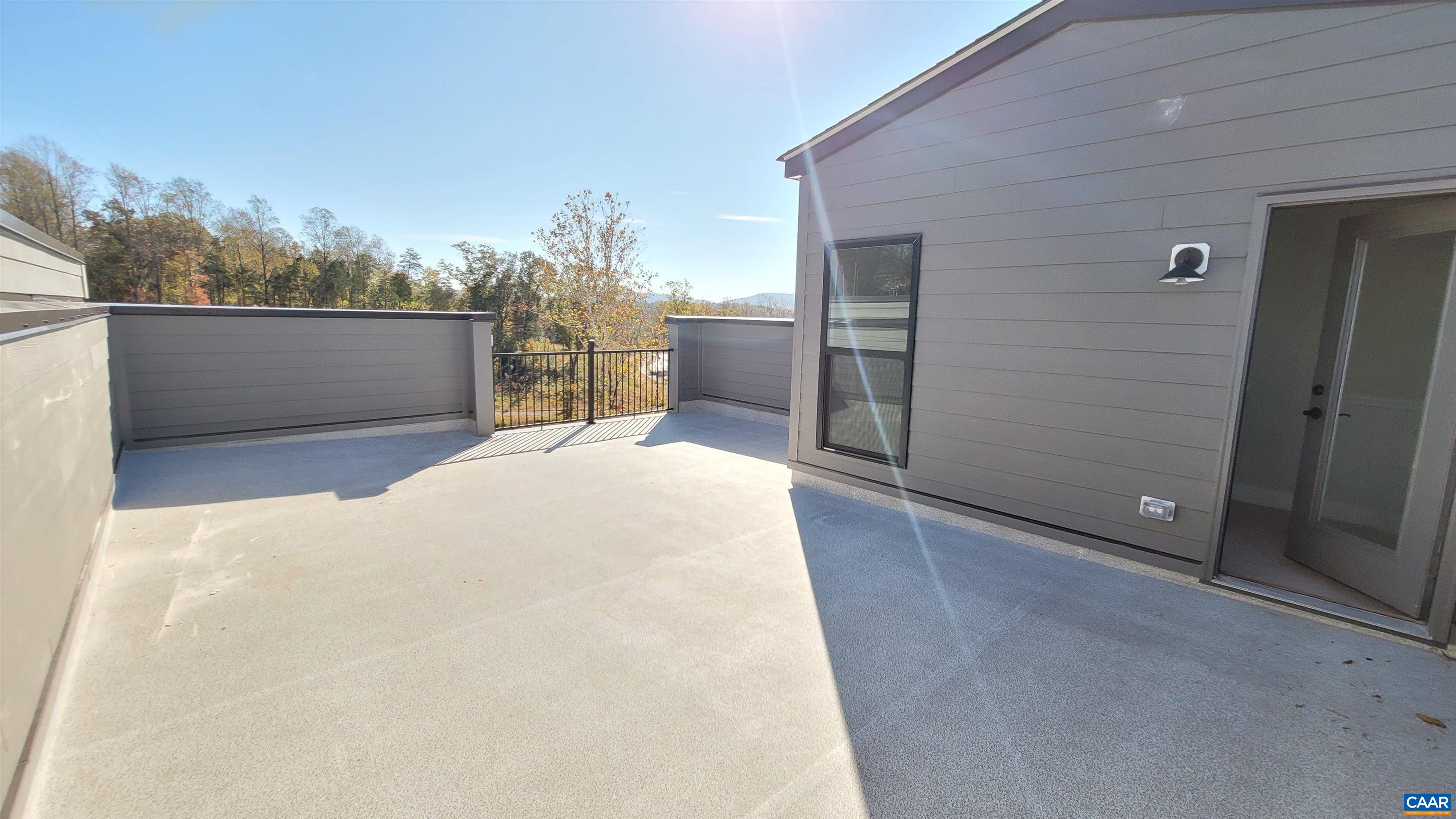 818 WESLEY LN Unit: B