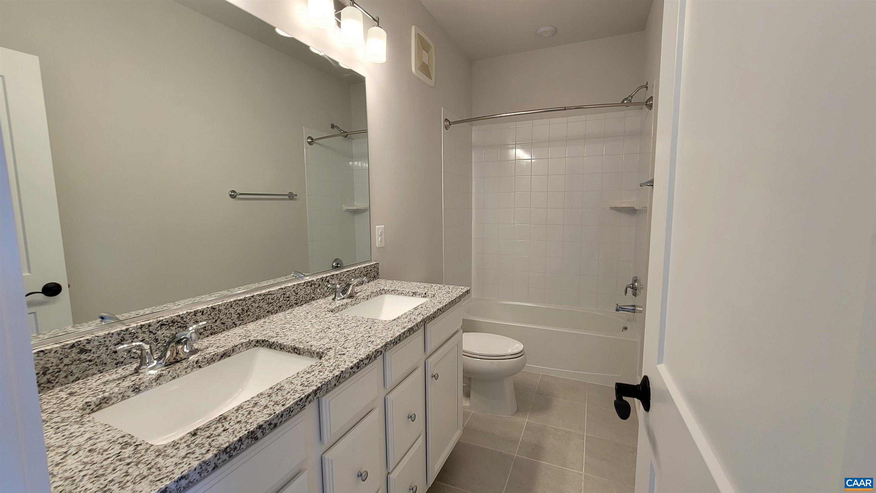818 WESLEY LN Unit: B