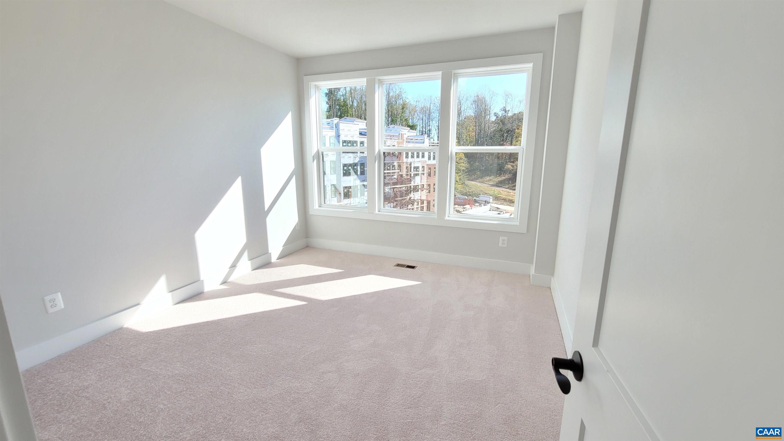 818 WESLEY LN Unit: B