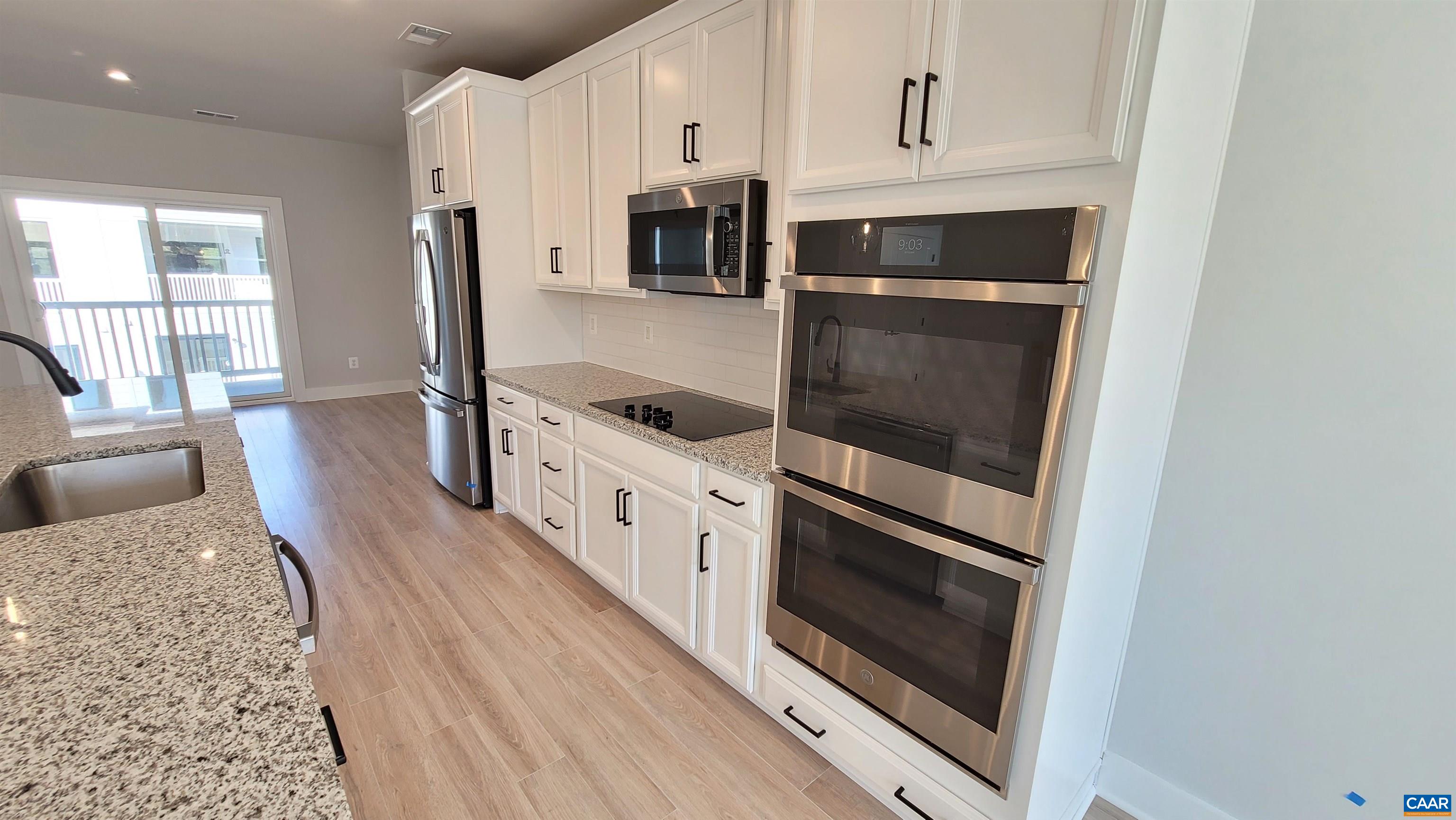 818 WESLEY LN Unit: B